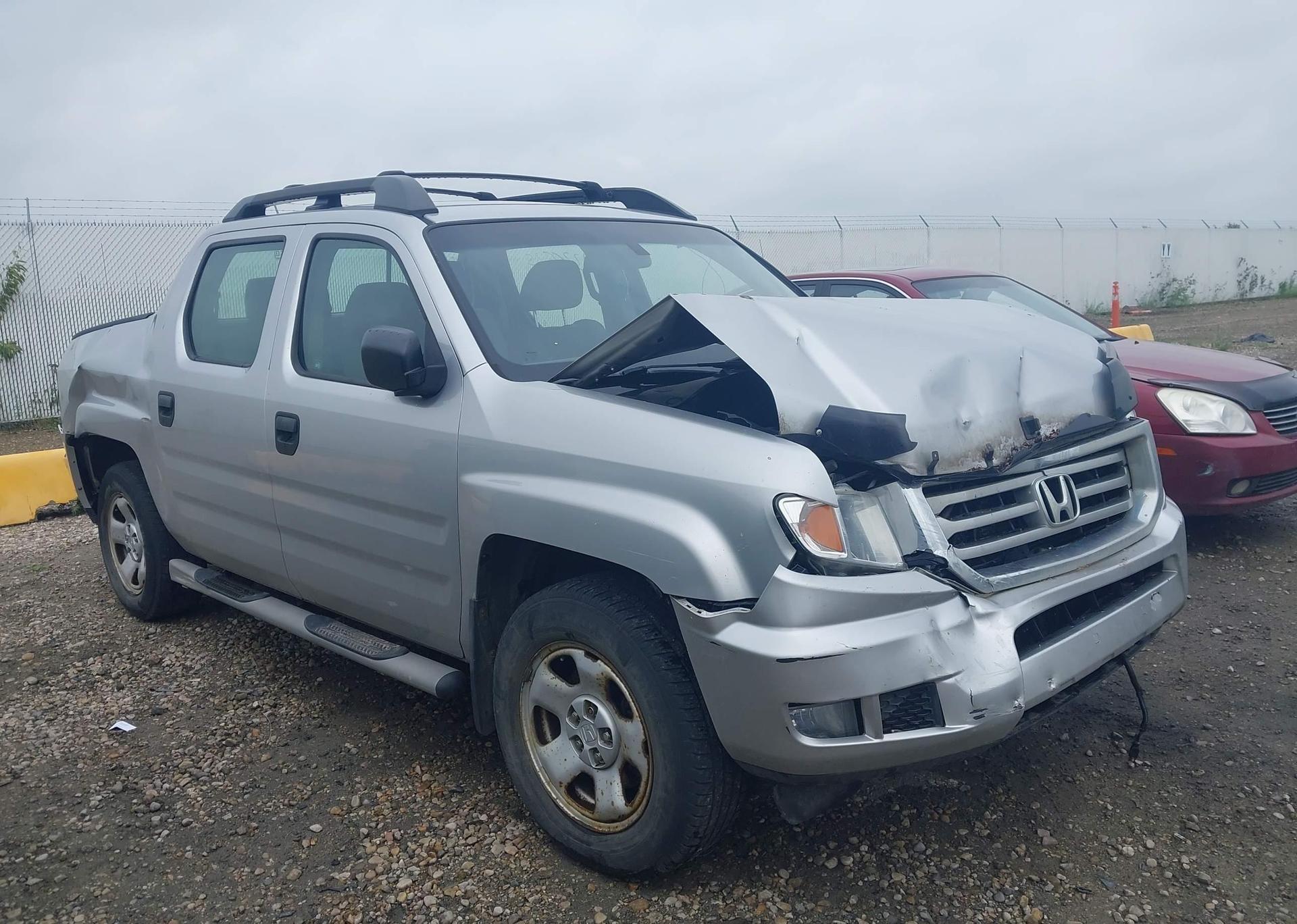 2012 HONDA RIDGELINE DX