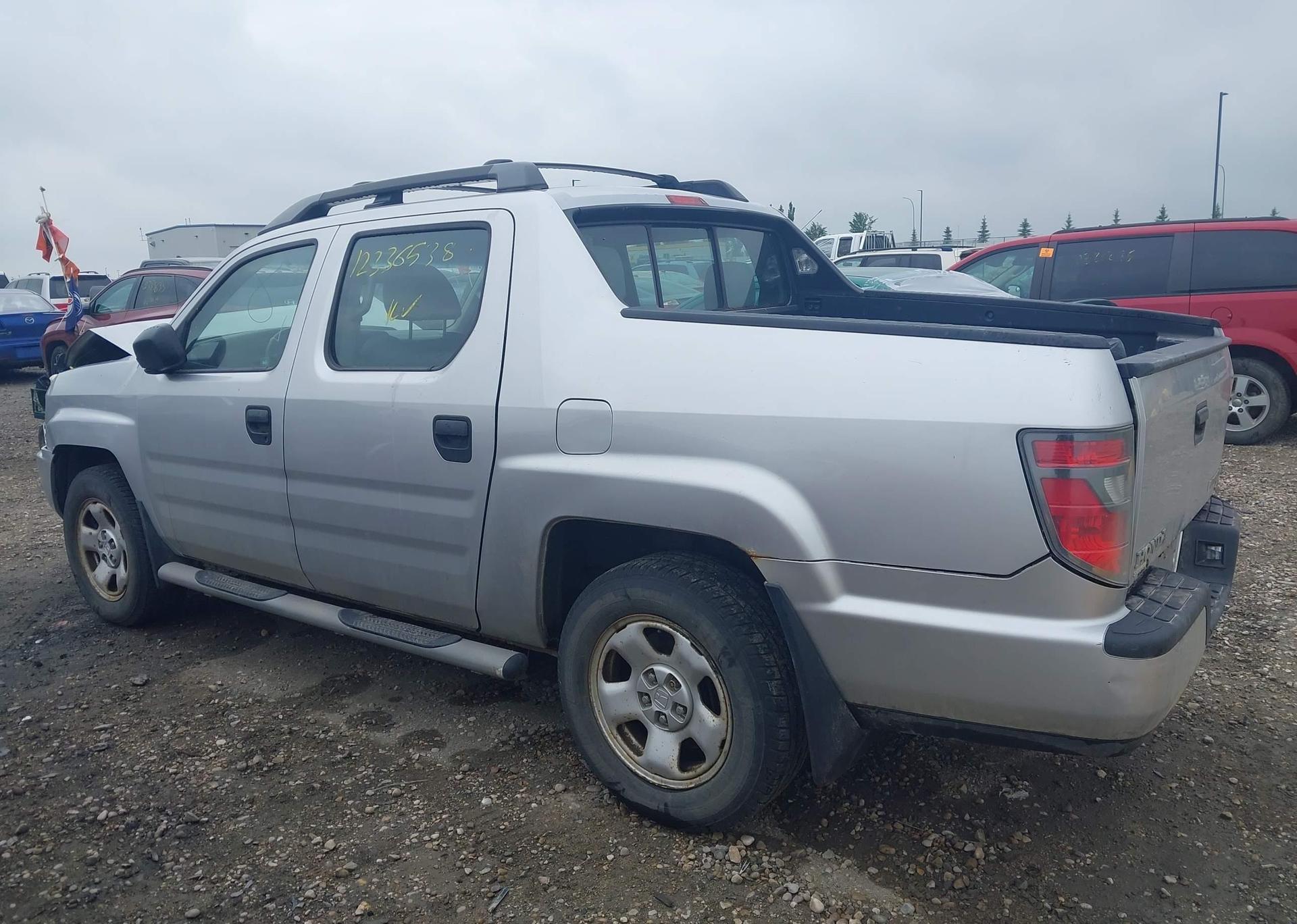 2012 HONDA RIDGELINE DX