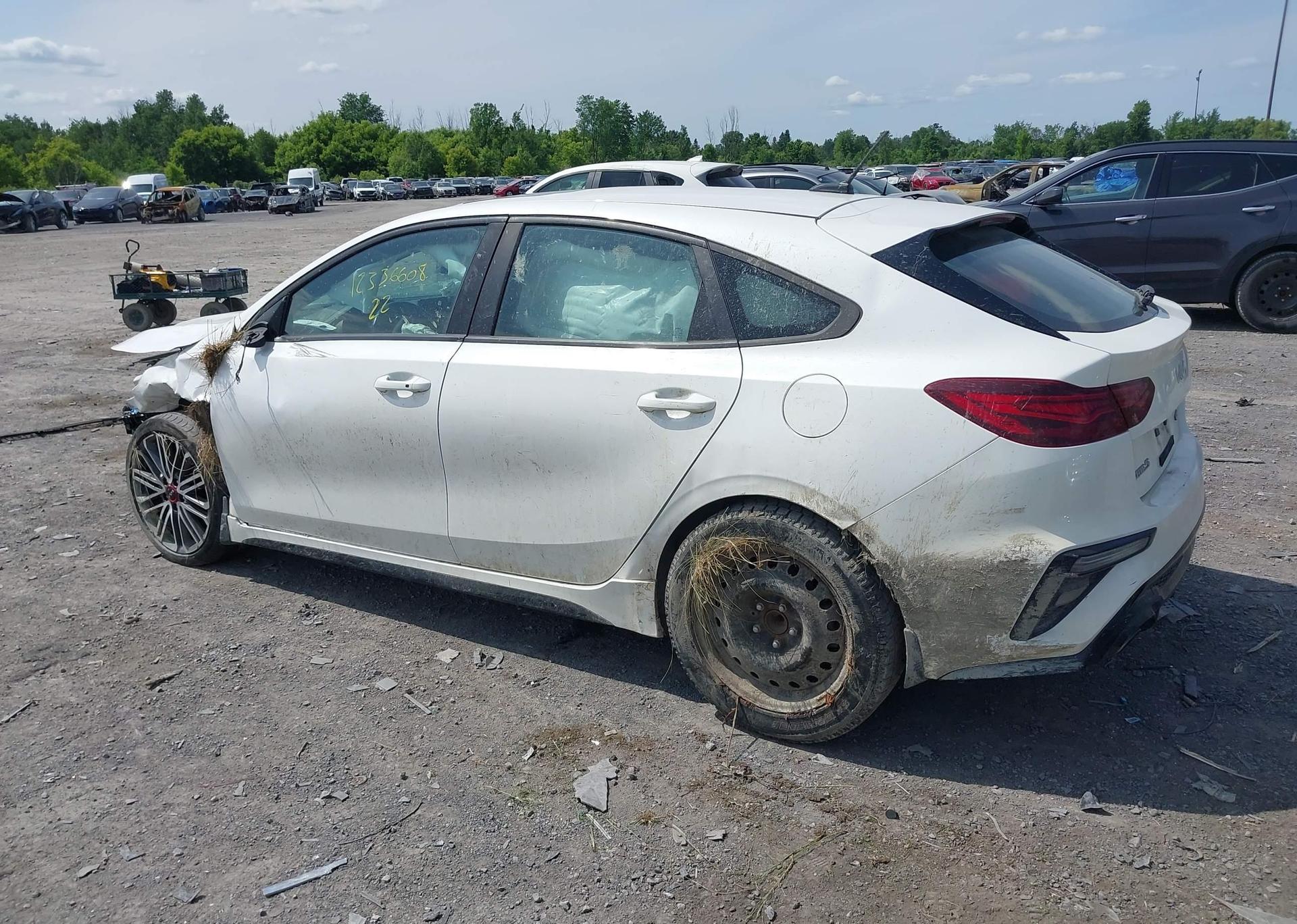 2022 KIA FORTE GT