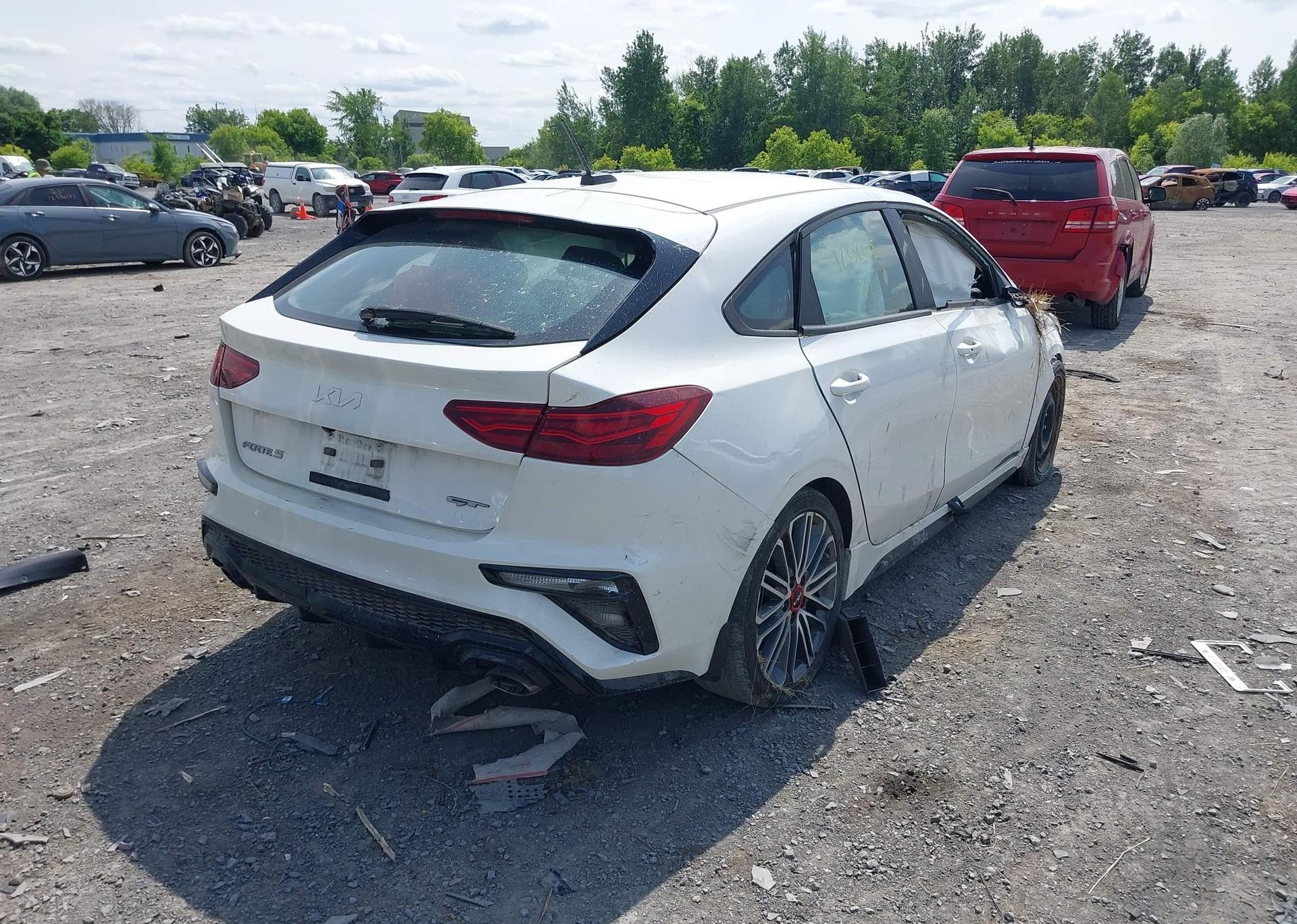 2022 KIA FORTE GT
