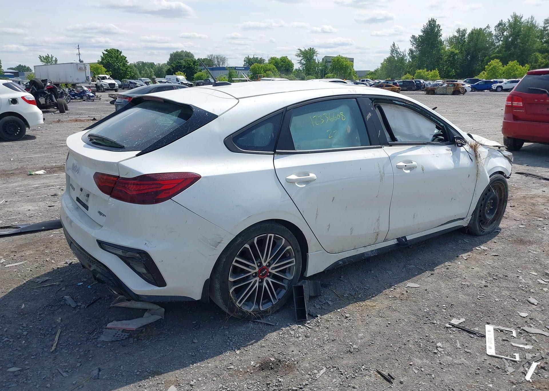 2022 KIA FORTE GT