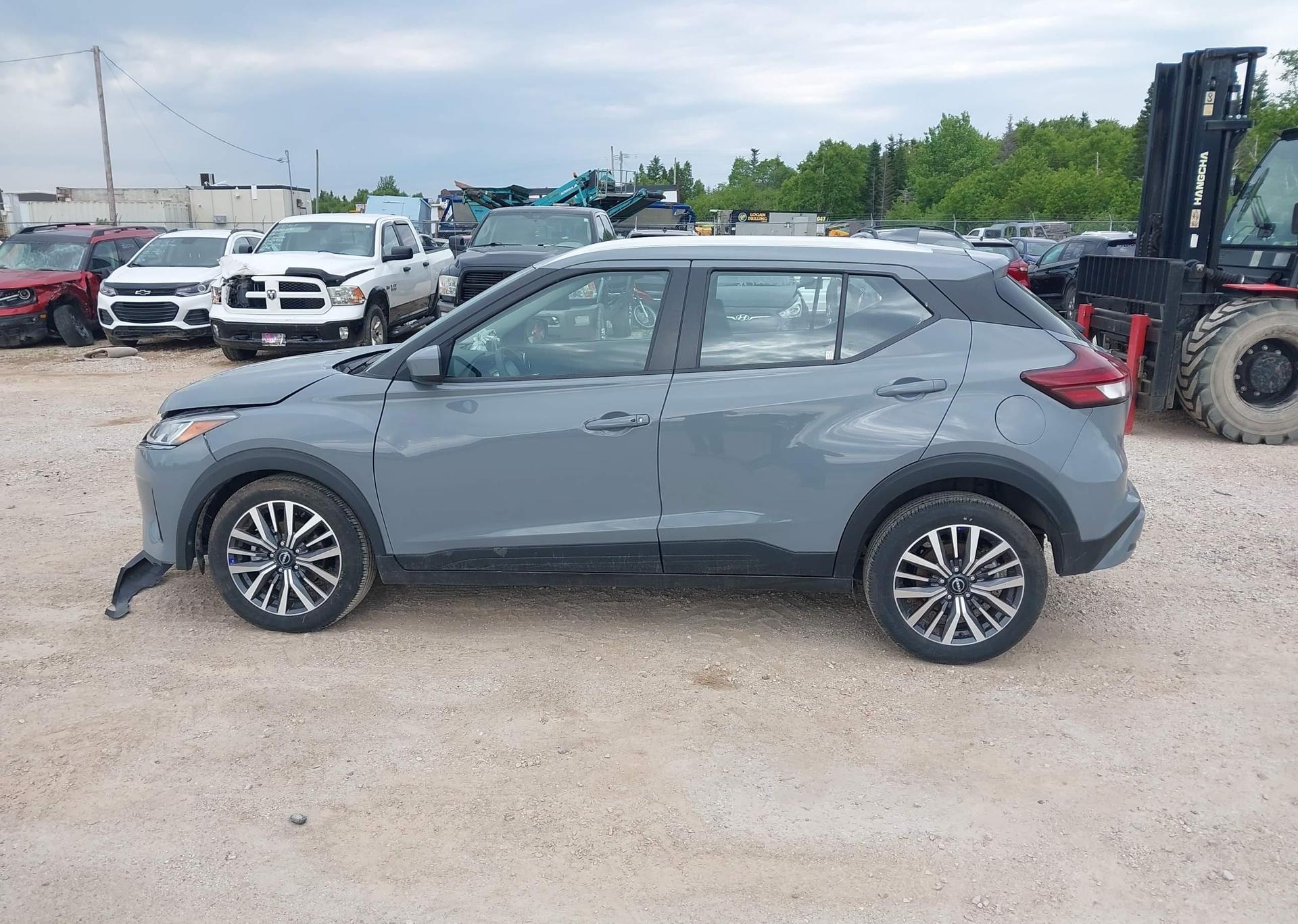 2024 NISSAN KICKS SV