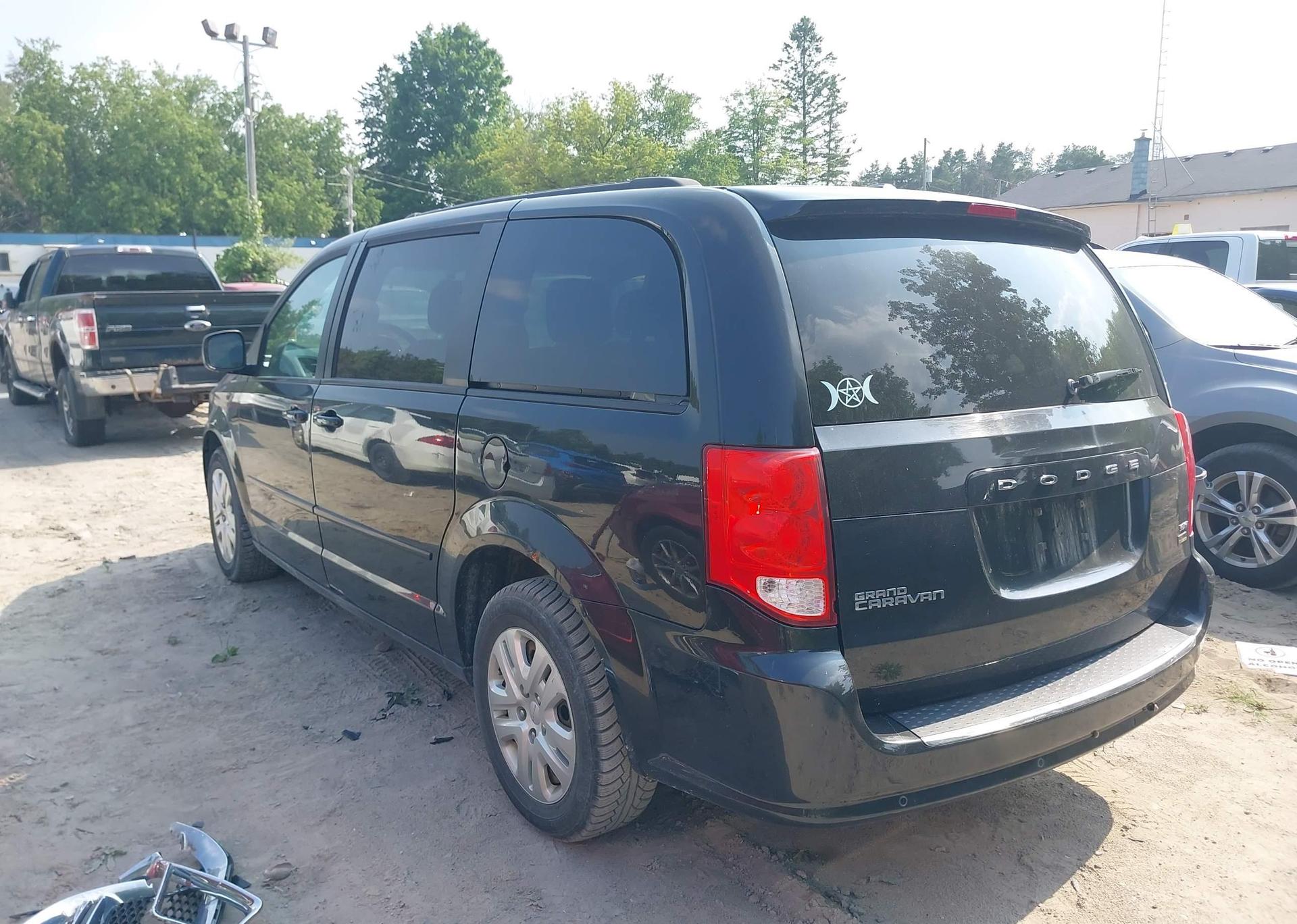2017 DODGE GRAND CARAVAN SE