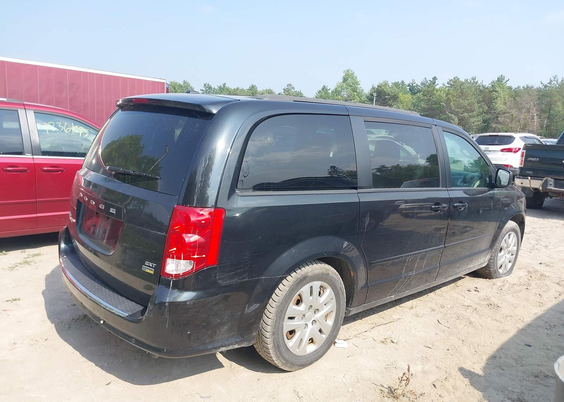 2017 DODGE GRAND CARAVAN SE