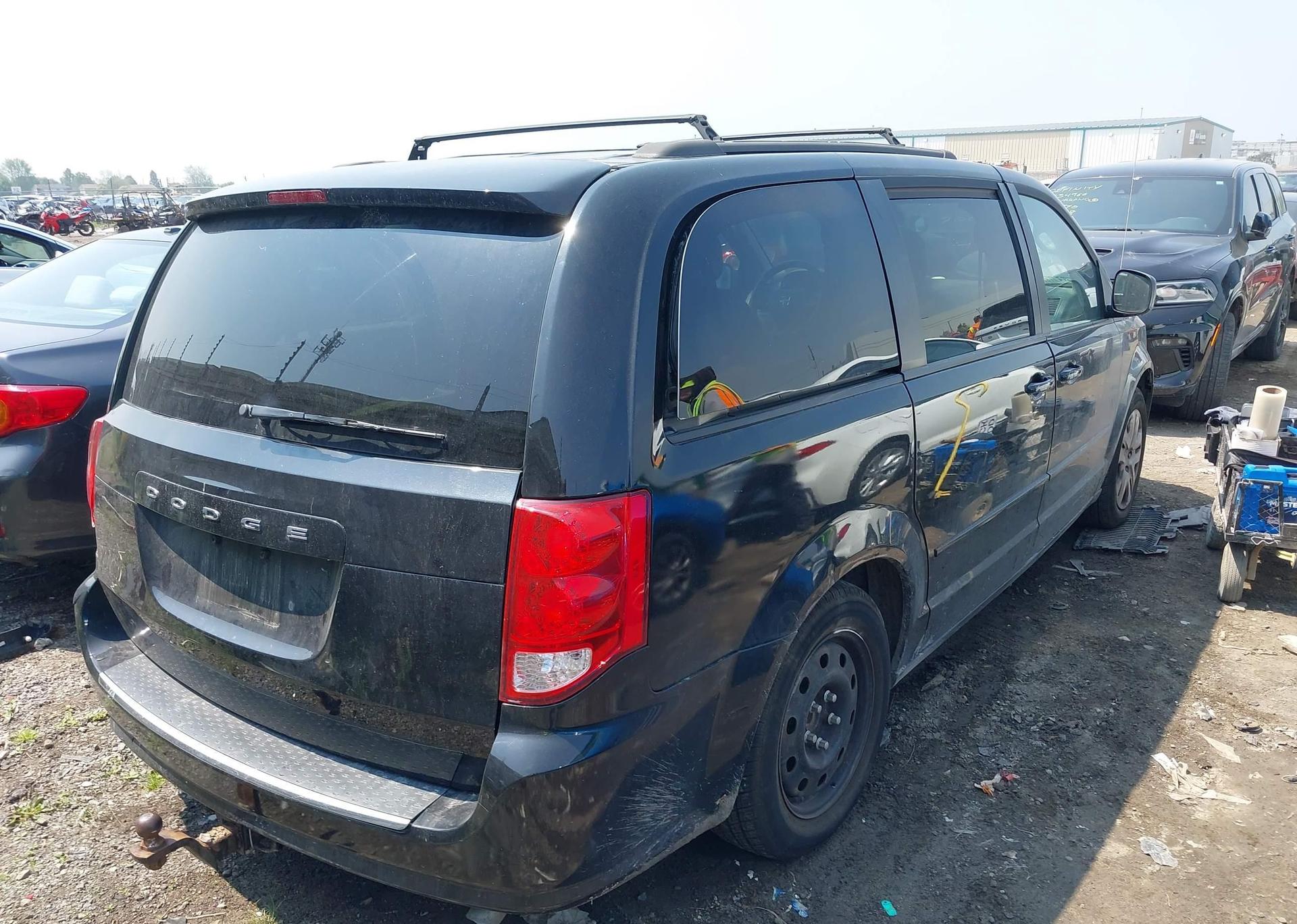 2016 DODGE GRAND CARAVAN SE