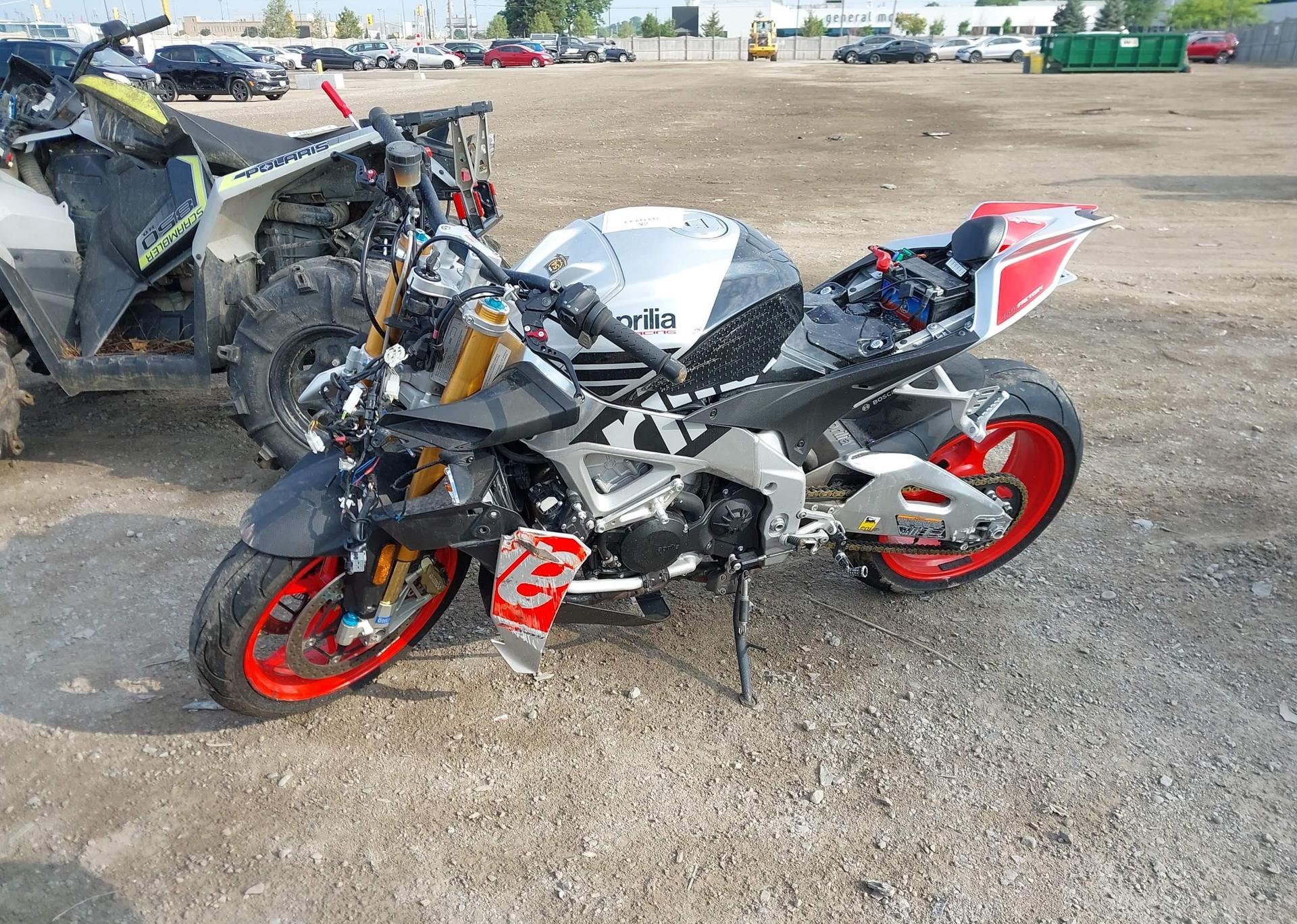 2016 APRILIA TUONO V4 1100 ABS