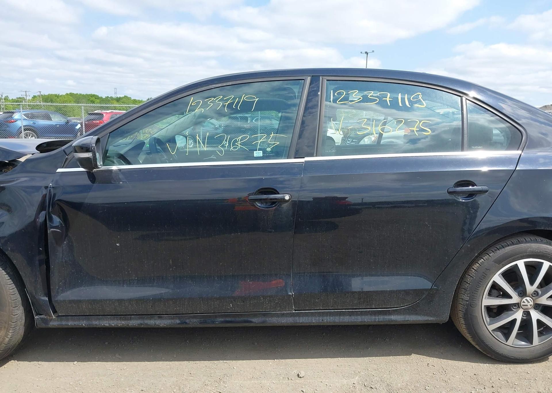 2015 VOLKSWAGEN JETTA SE