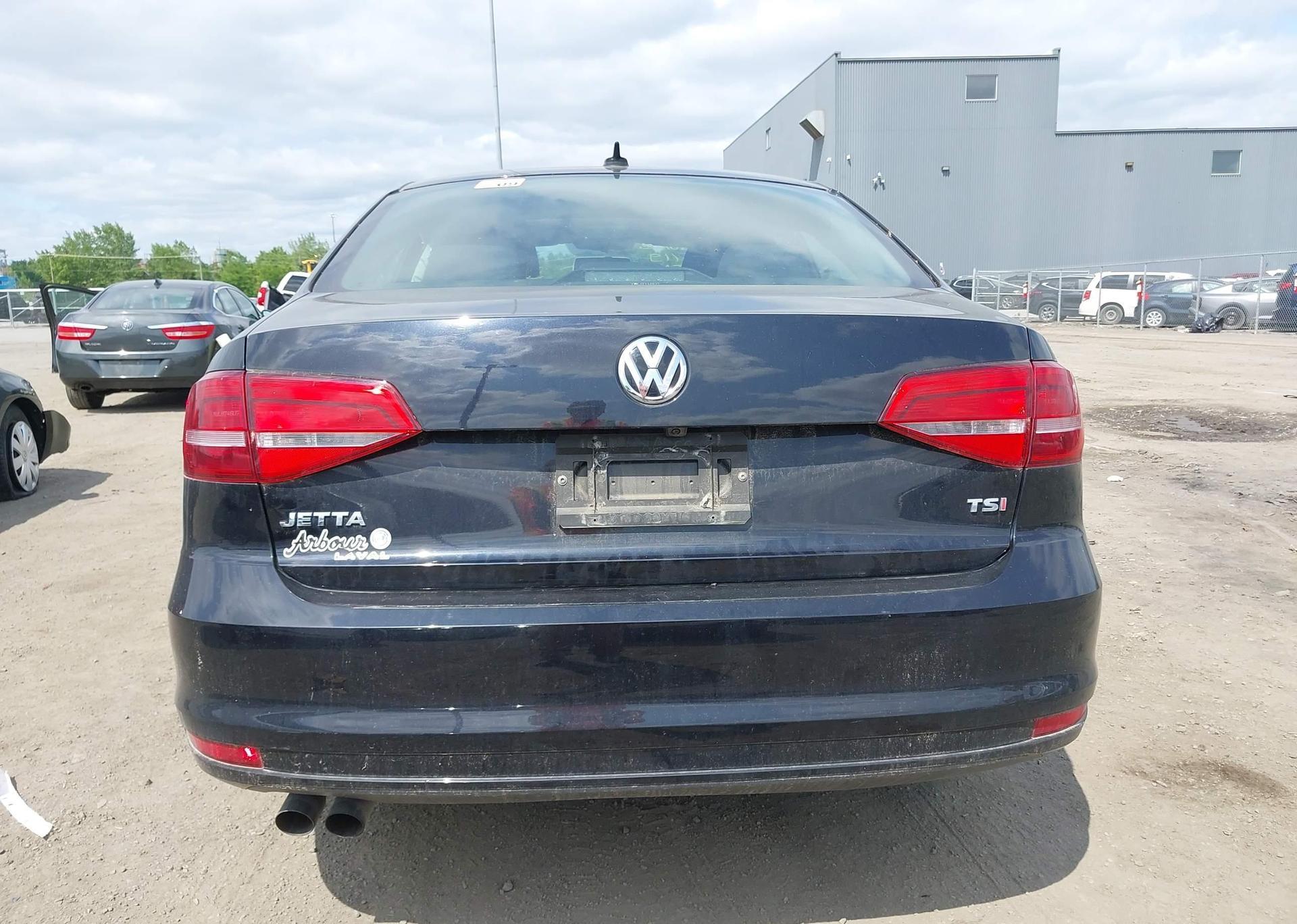 2015 VOLKSWAGEN JETTA SE