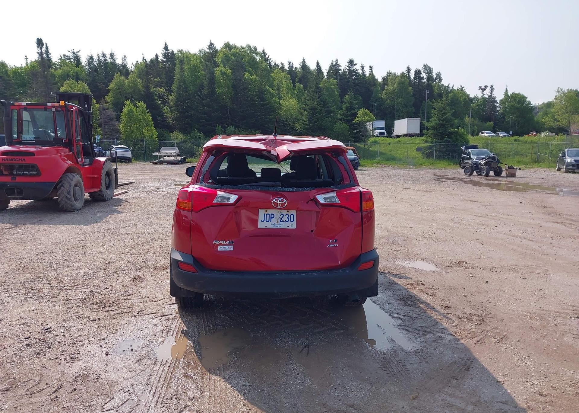 2013 TOYOTA RAV4 LE