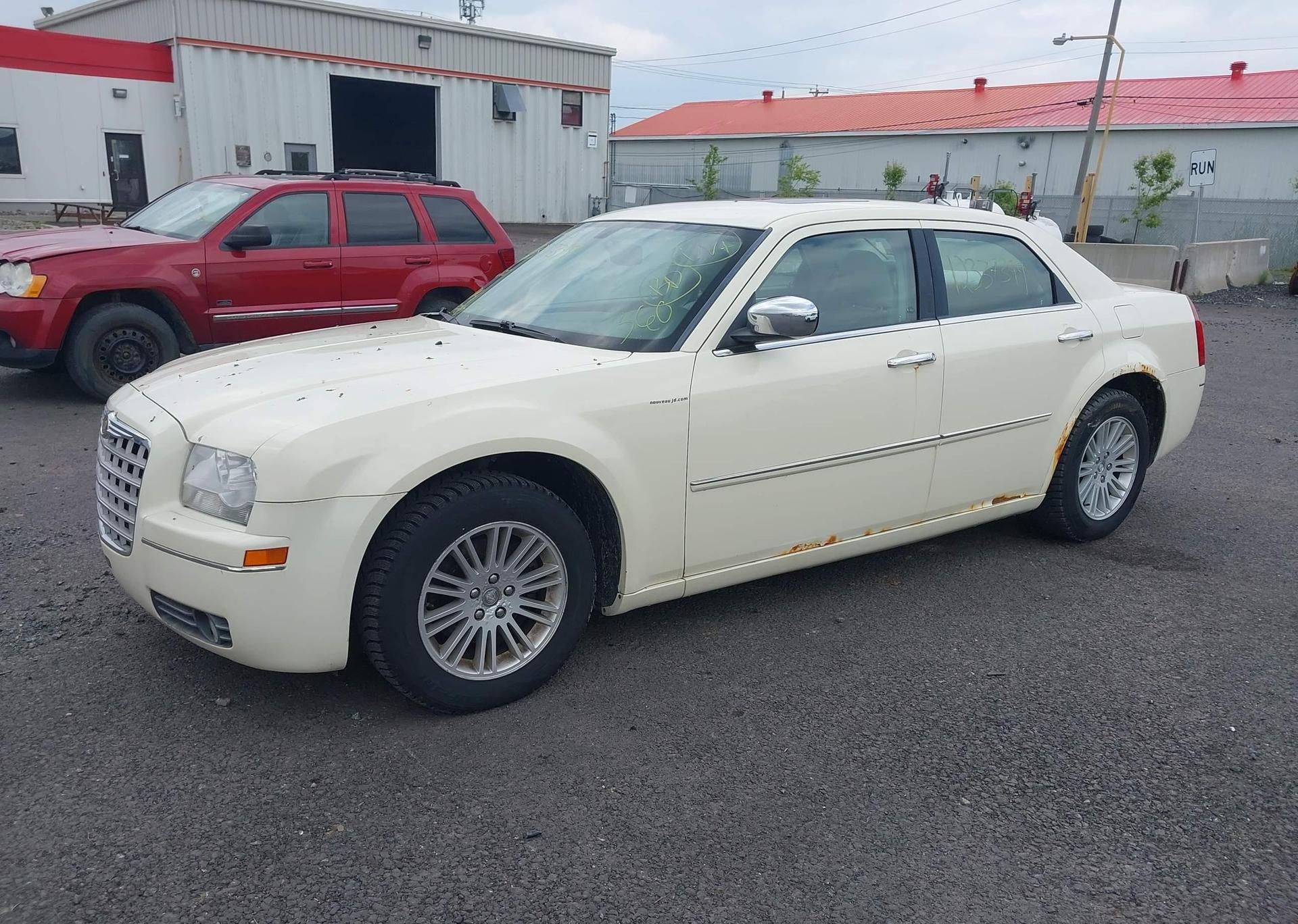 2010 CHRYSLER 300 TOURING