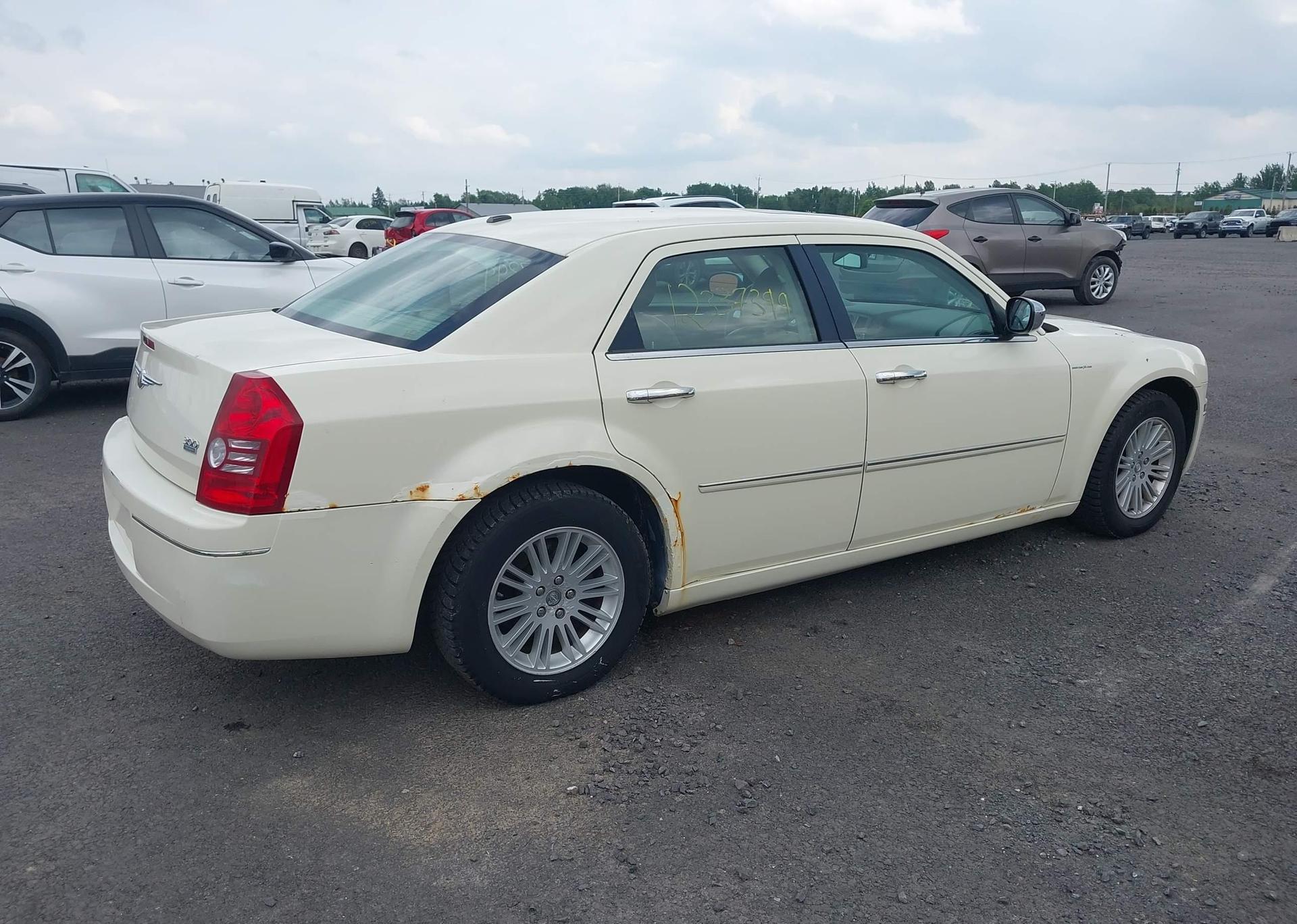 2010 CHRYSLER 300 TOURING