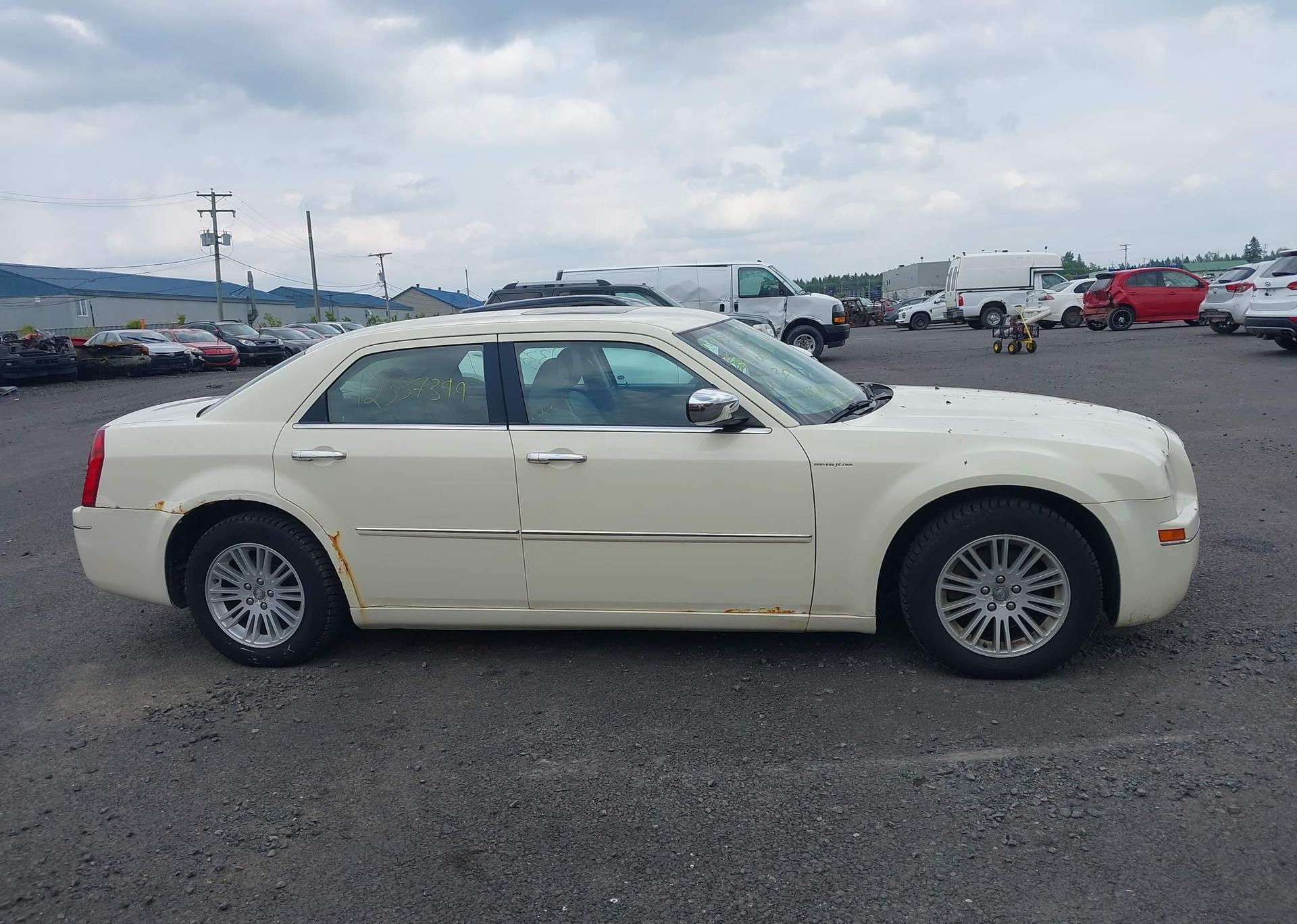 2010 CHRYSLER 300 TOURING