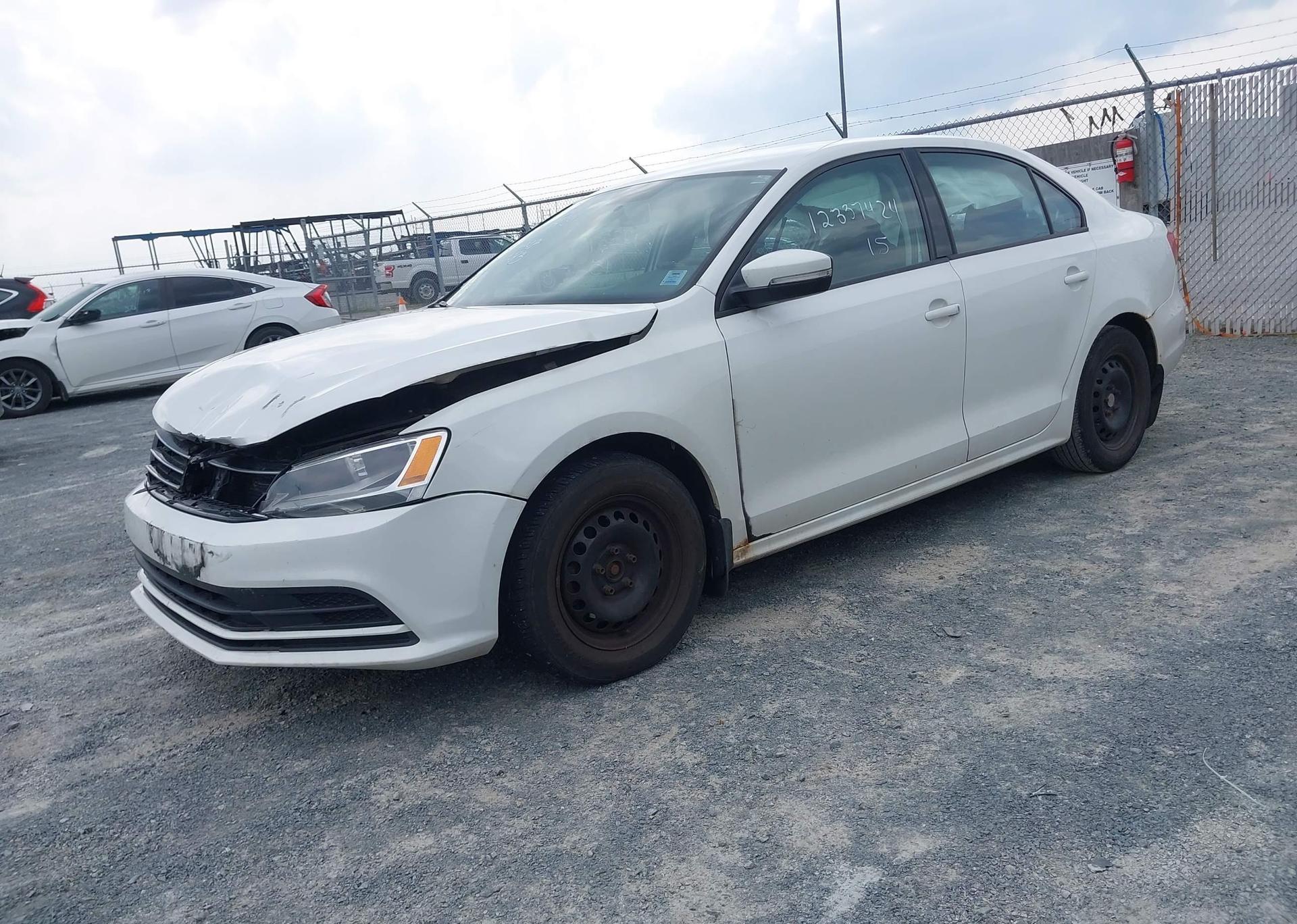 2015 VOLKSWAGEN JETTA 2.0L TRENDLINE