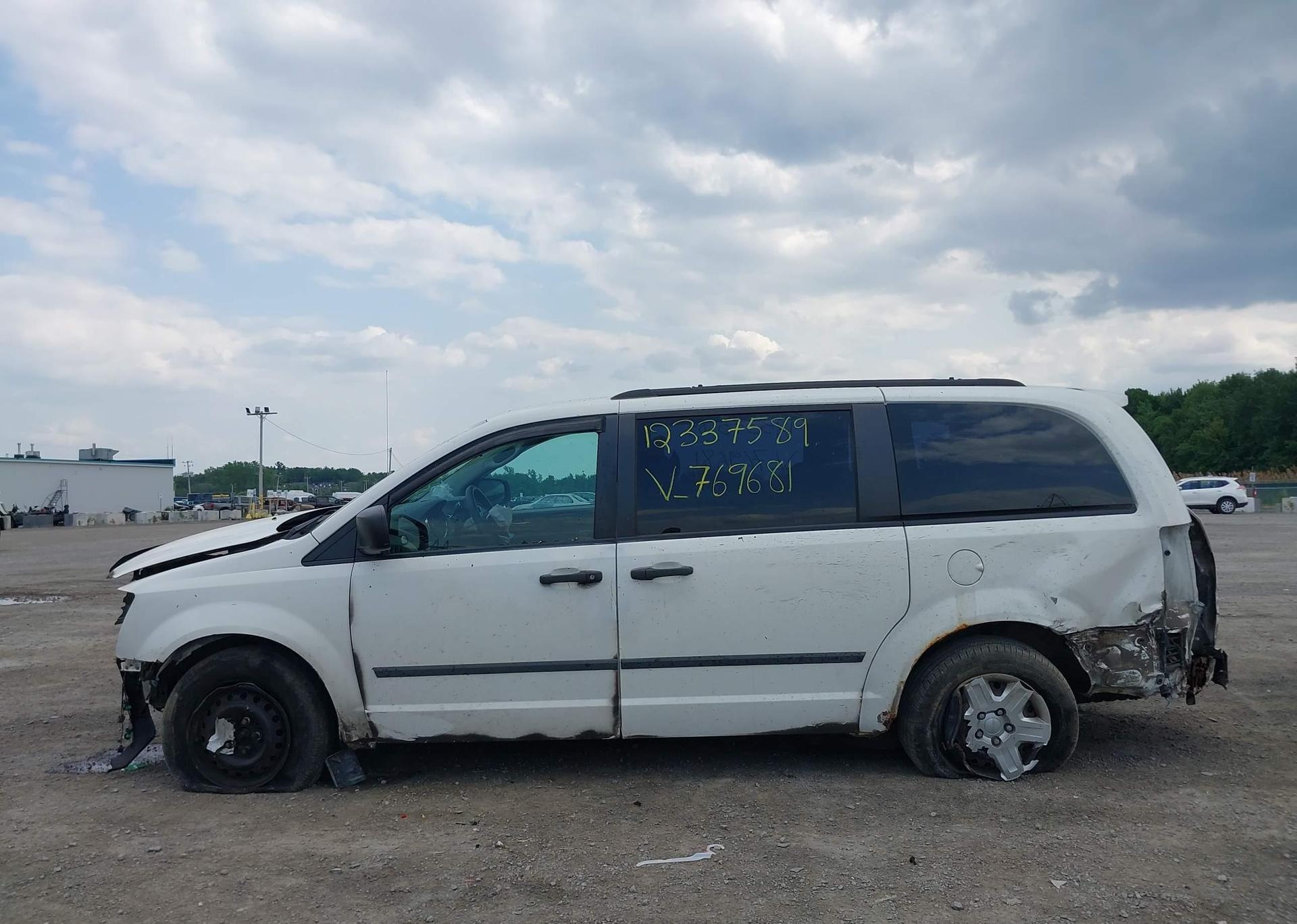 2011 DODGE GRAND CARAVAN