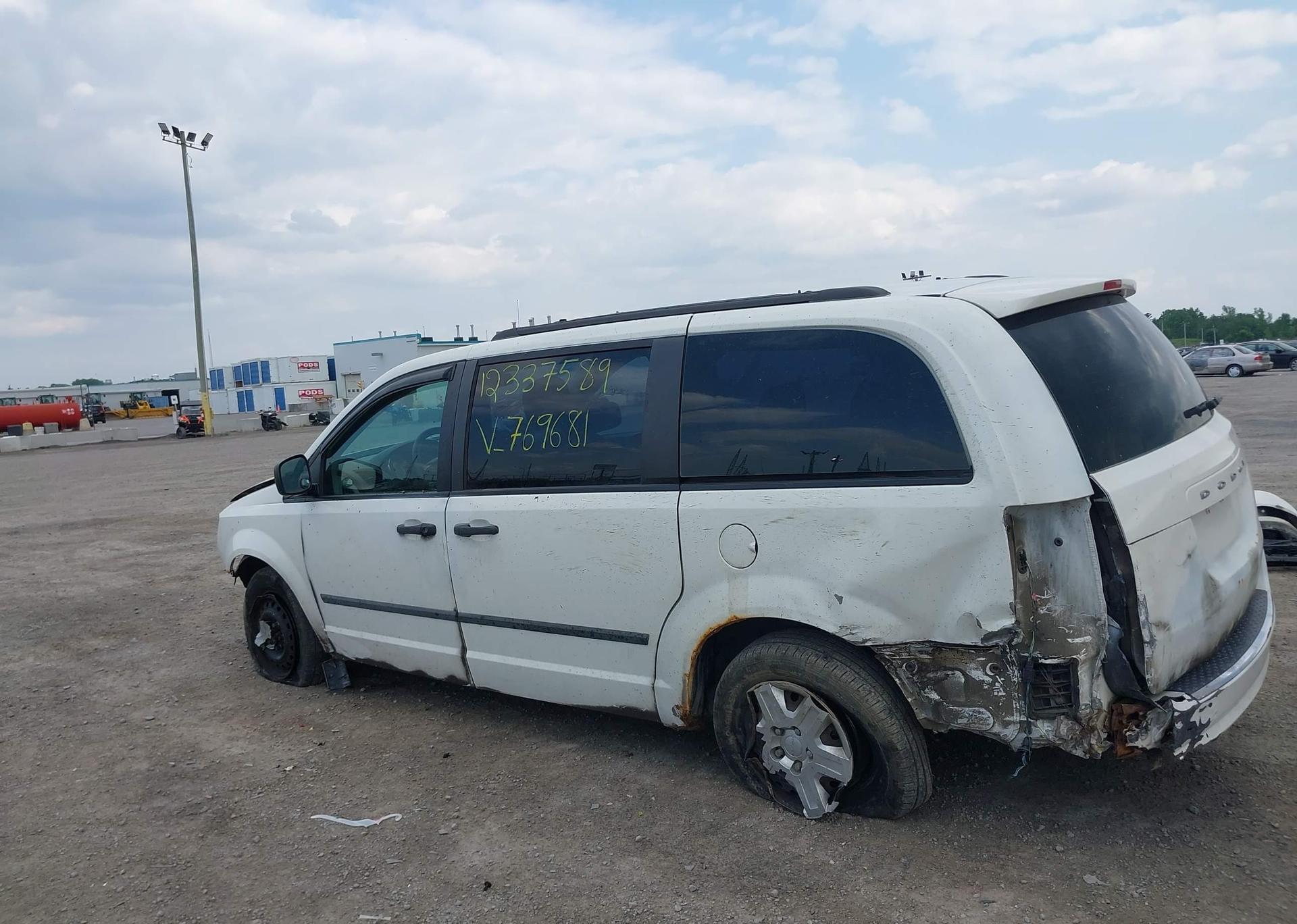 2011 DODGE GRAND CARAVAN