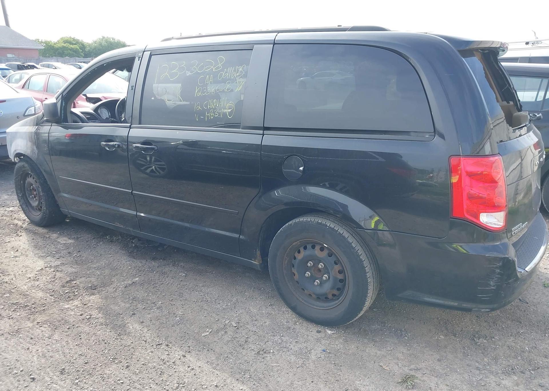 2012 DODGE GRAND CARAVAN SE