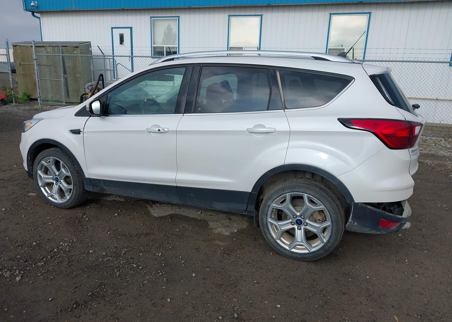 2019 FORD ESCAPE TITANIUM