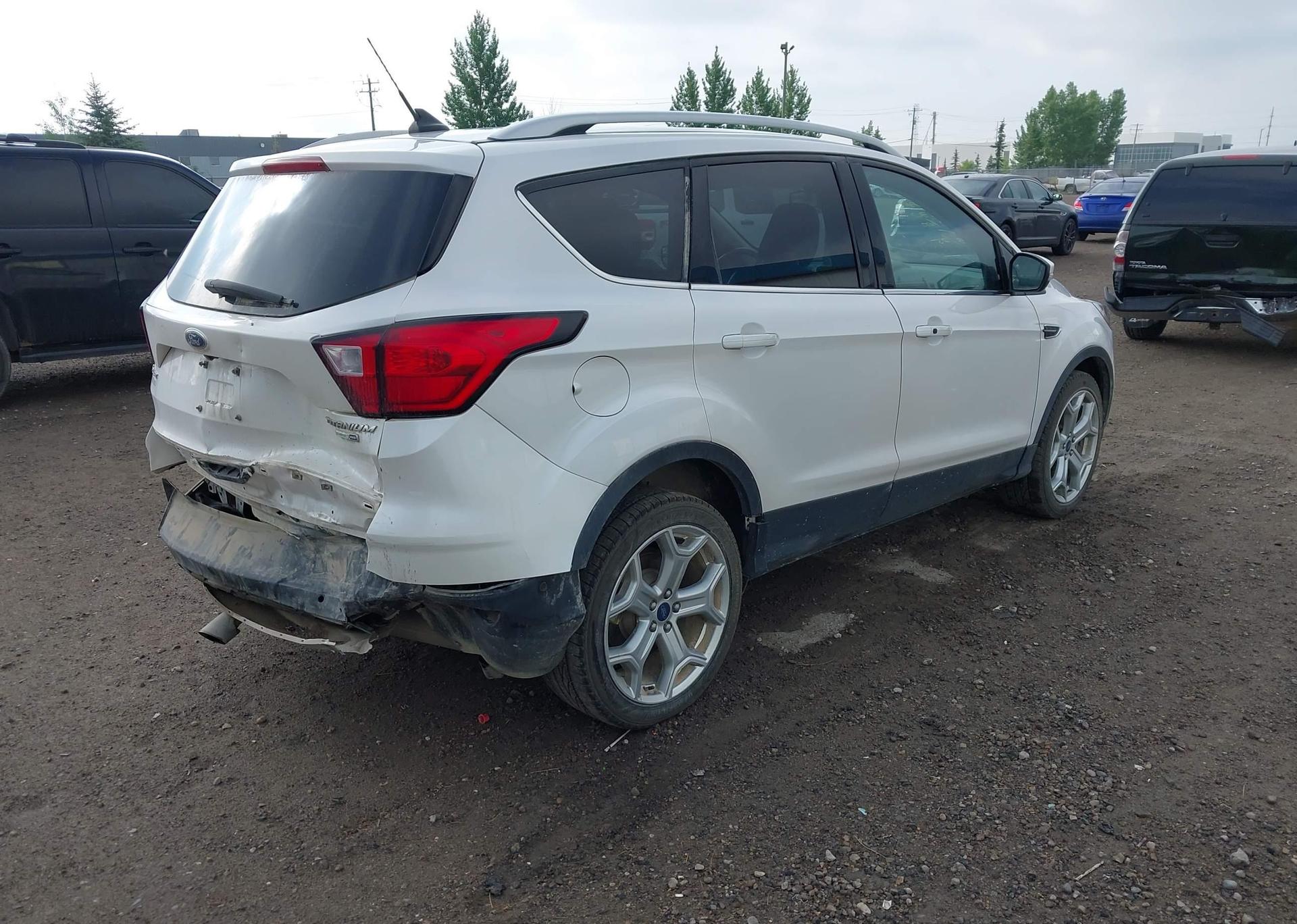 2019 FORD ESCAPE TITANIUM