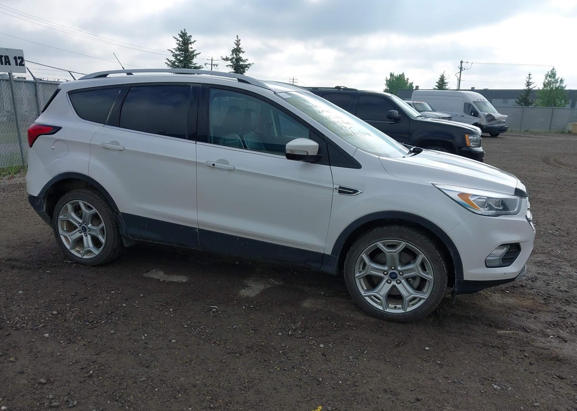 2019 FORD ESCAPE TITANIUM