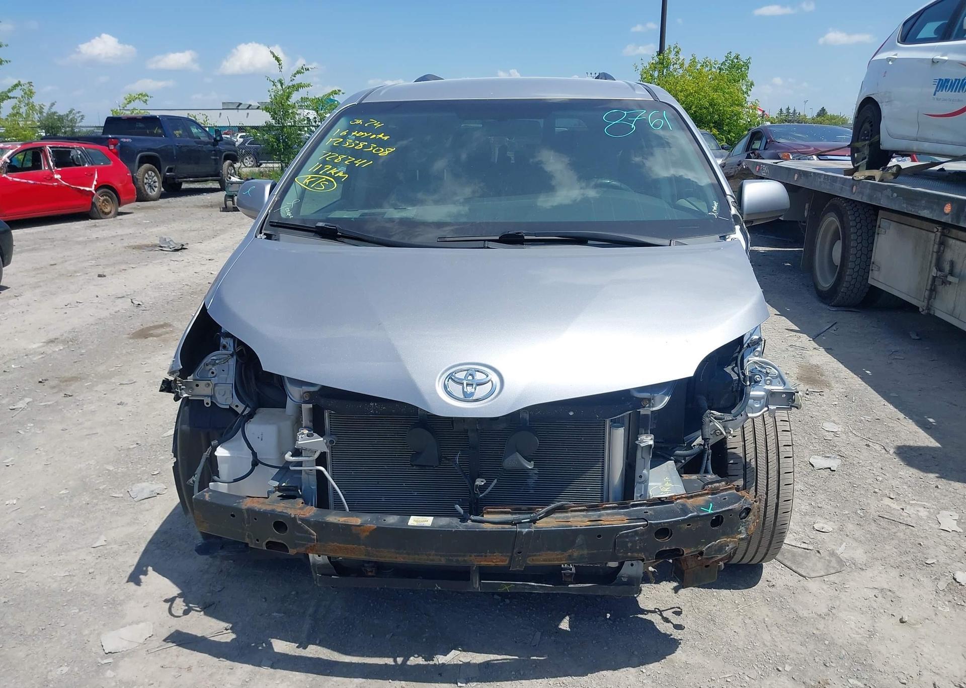 2016 TOYOTA SIENNA 7 PASSENGER