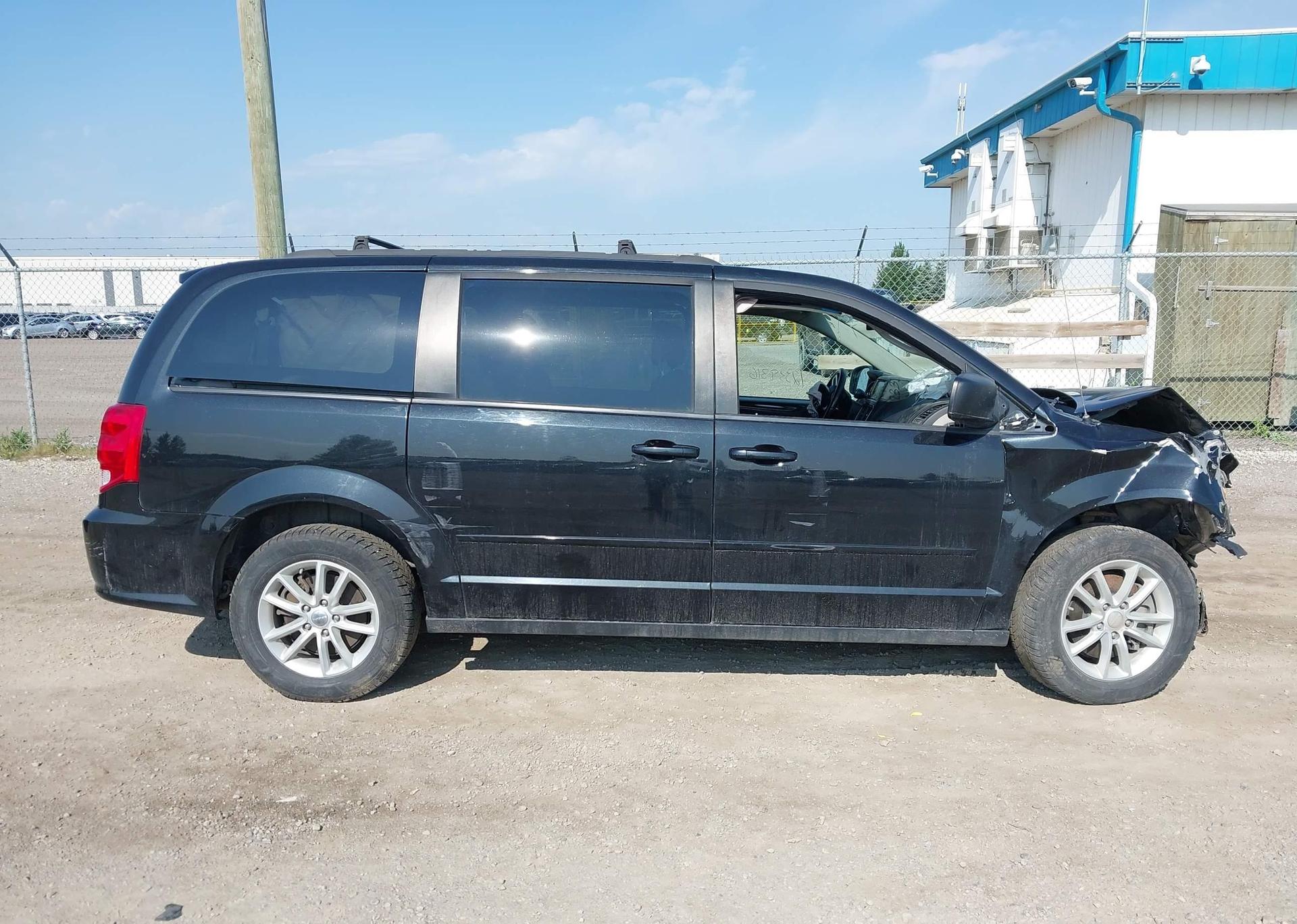 2017 DODGE GRAND CARAVAN SE