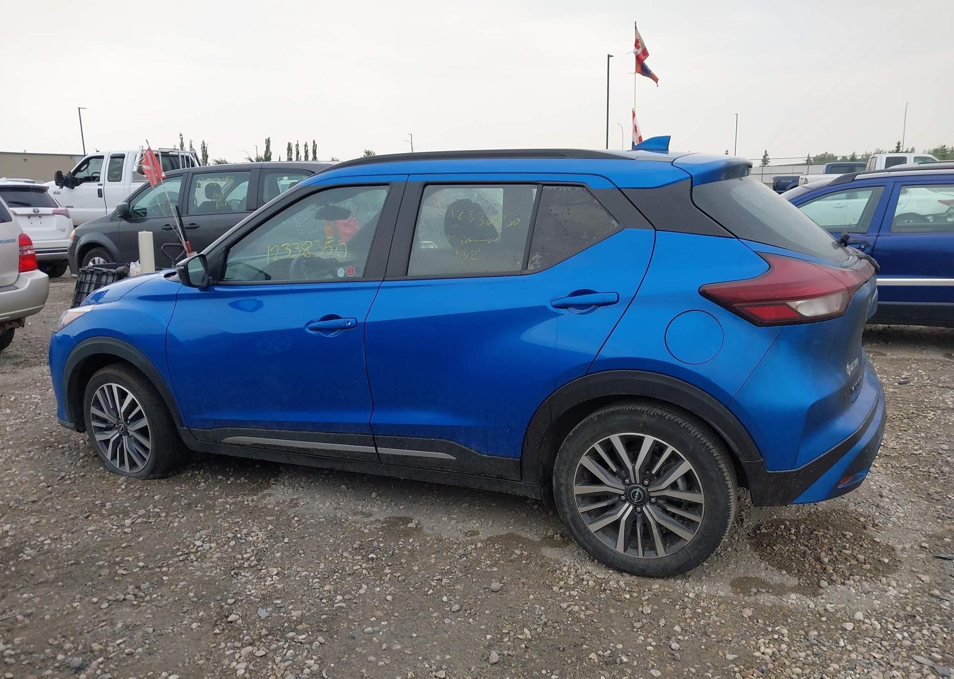 2022 NISSAN KICKS SR