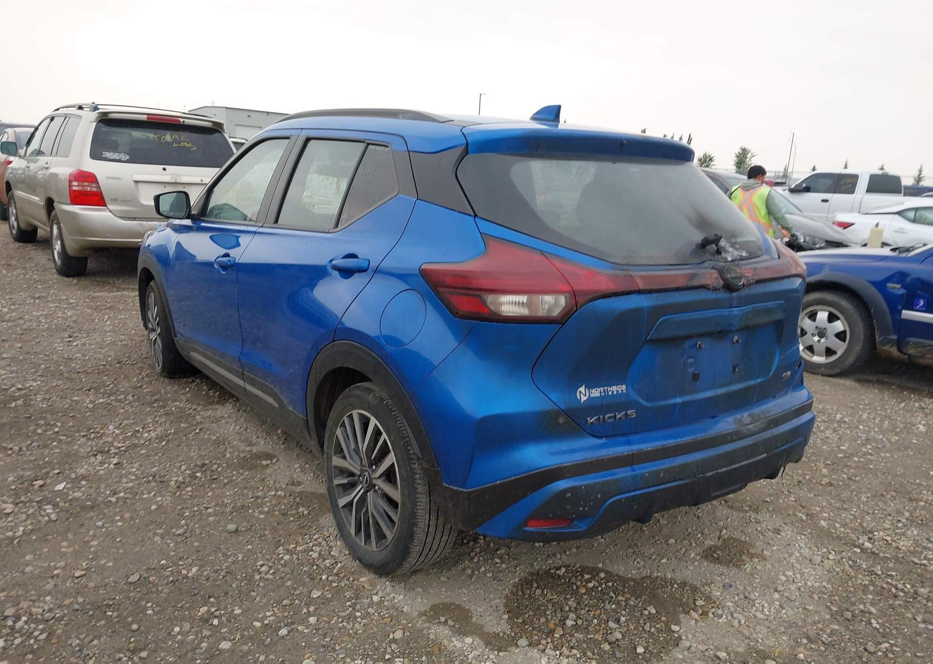 2022 NISSAN KICKS SR