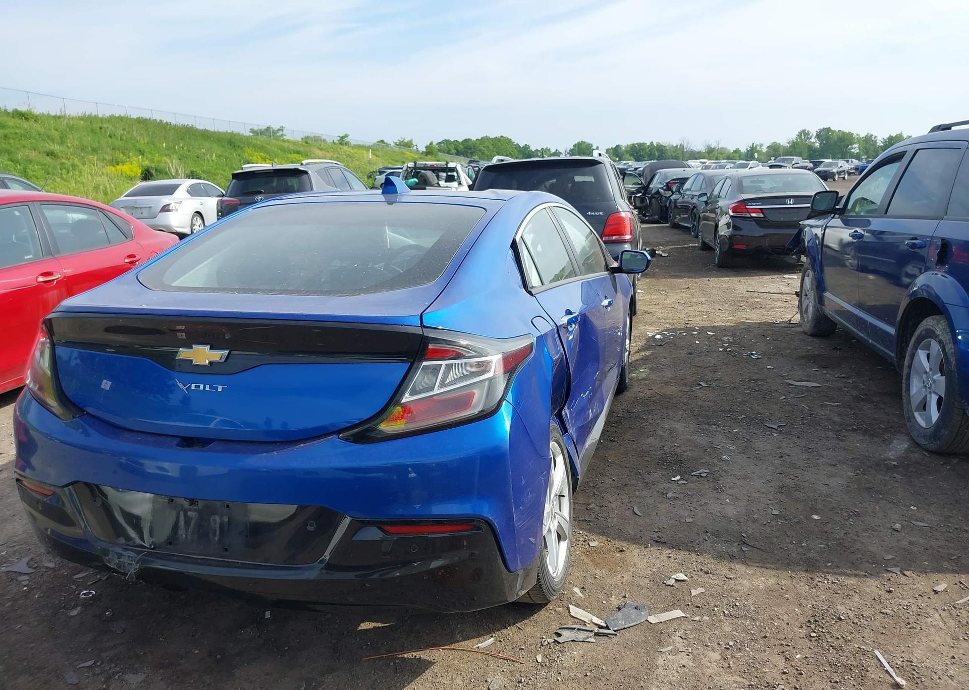 2018 CHEVROLET VOLT LT
