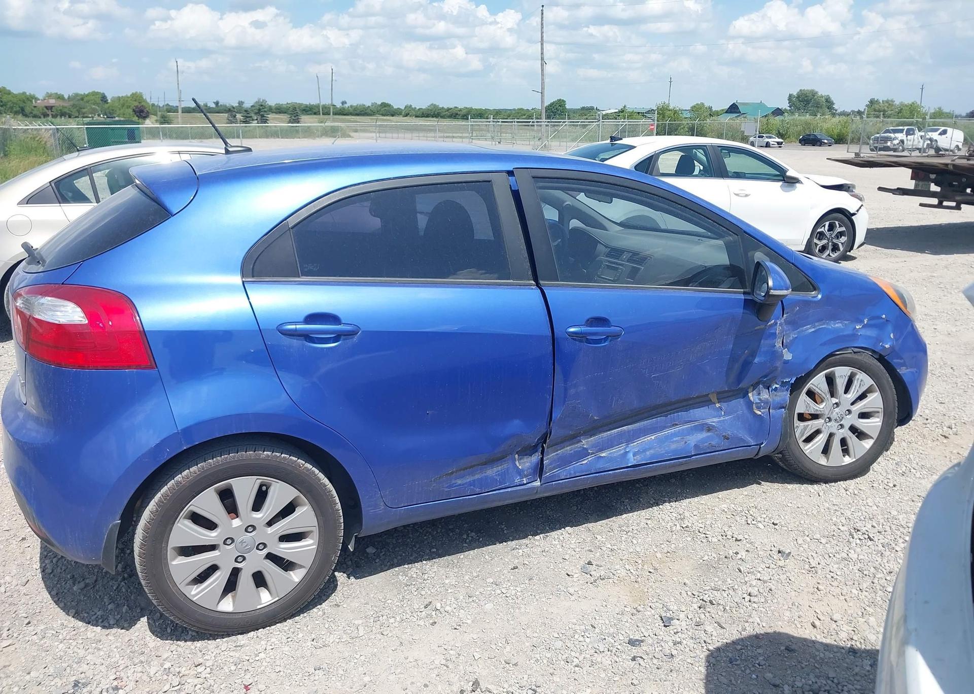 2014 KIA rio ex