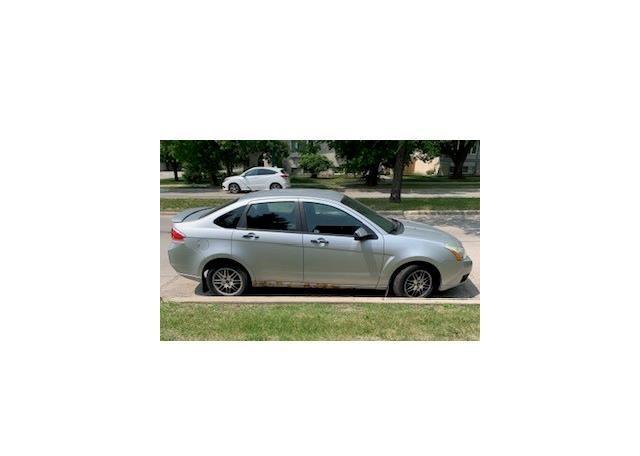 2010 FORD FOCUS SE