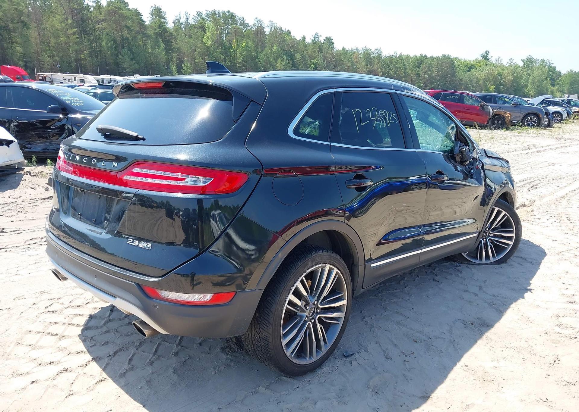 2015 LINCOLN MKC