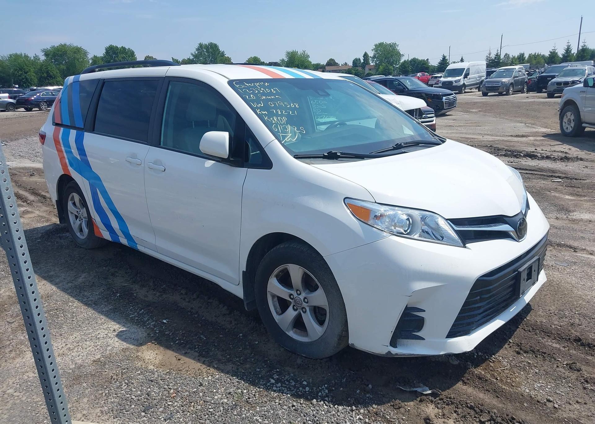 2020 TOYOTA SIENNA LE
