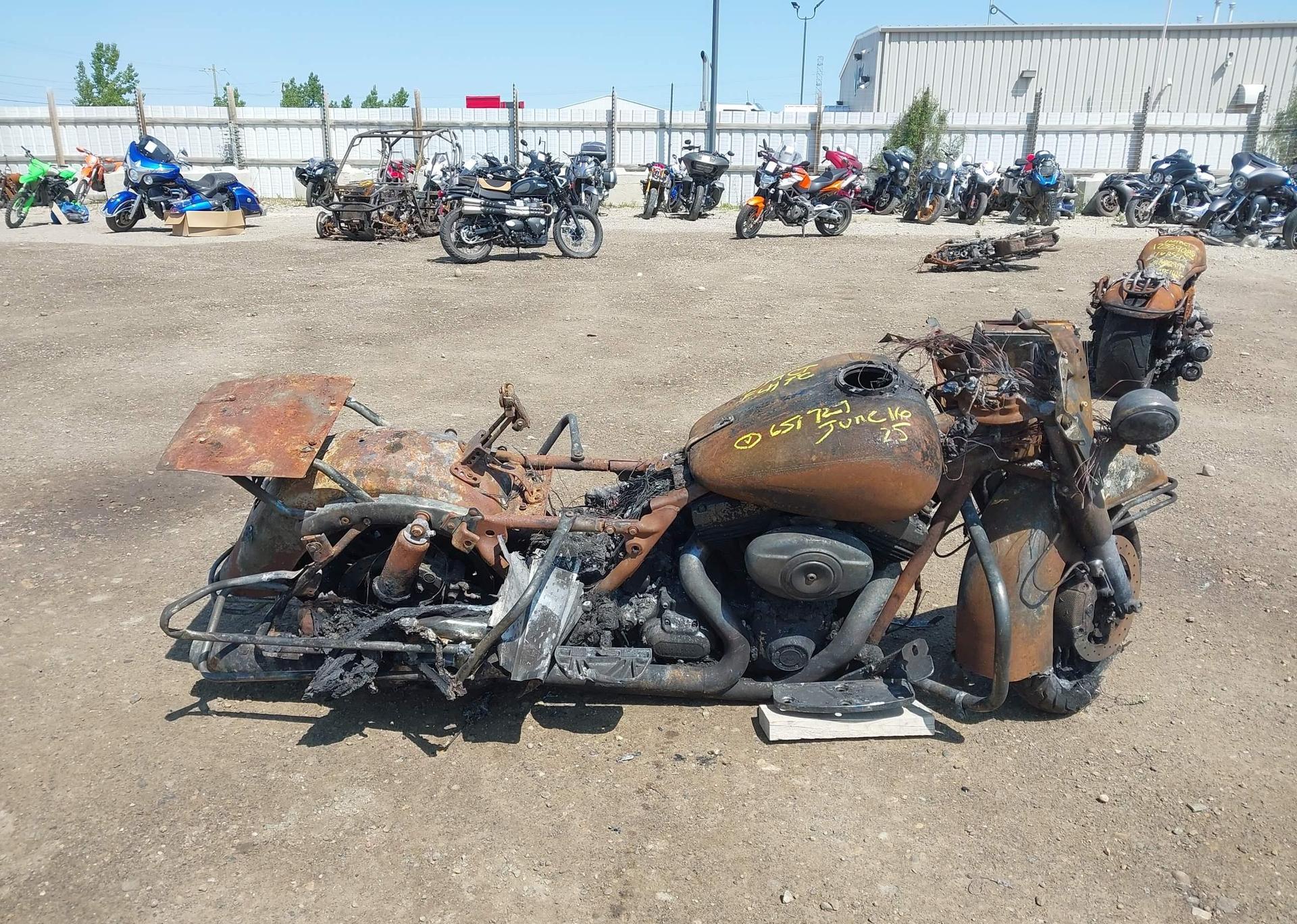 2010 HARLEY-DAVIDSON FLHTC