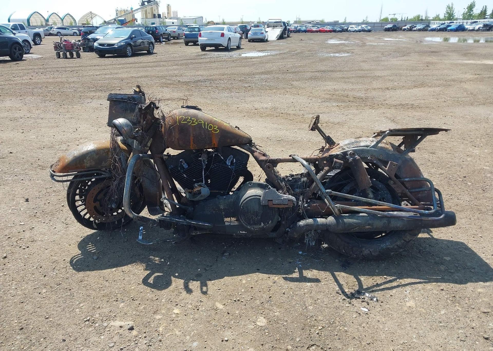 2010 HARLEY-DAVIDSON FLHTC