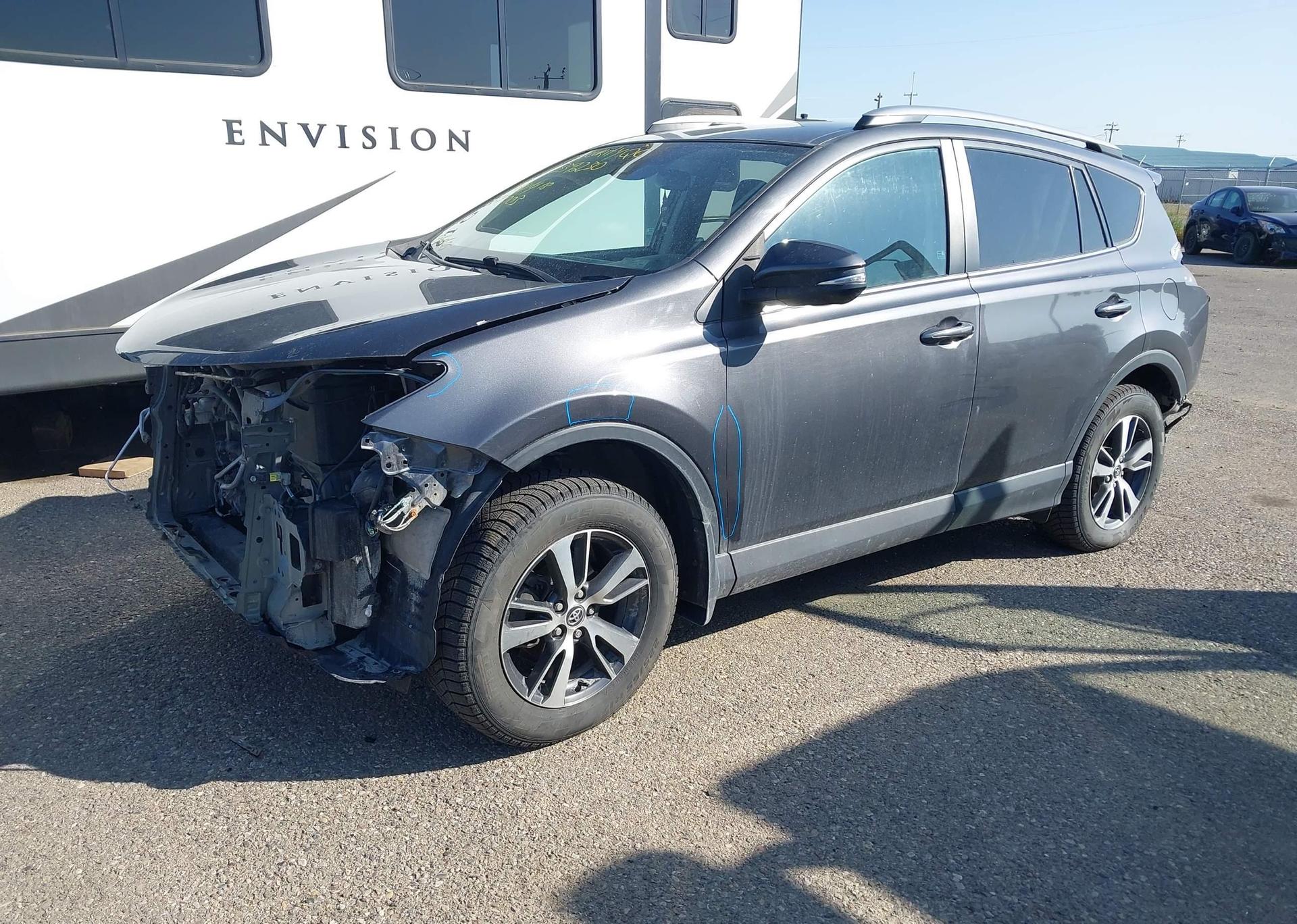 2018 TOYOTA RAV4 LE