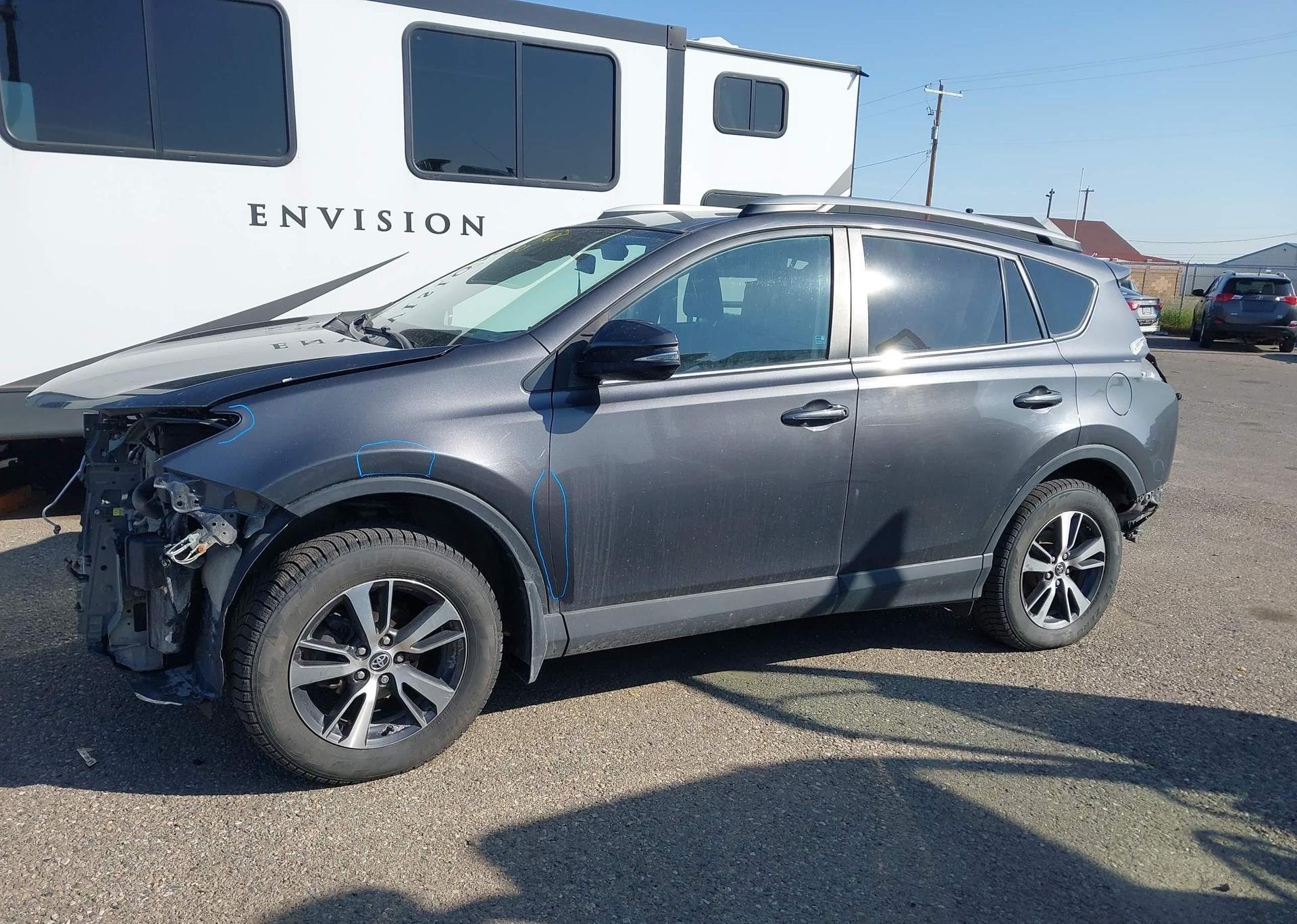 2018 TOYOTA RAV4 LE