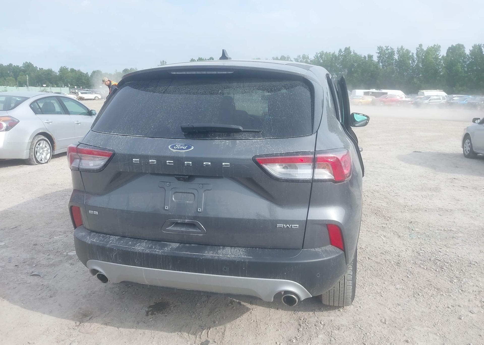 2022 FORD ESCAPE SE