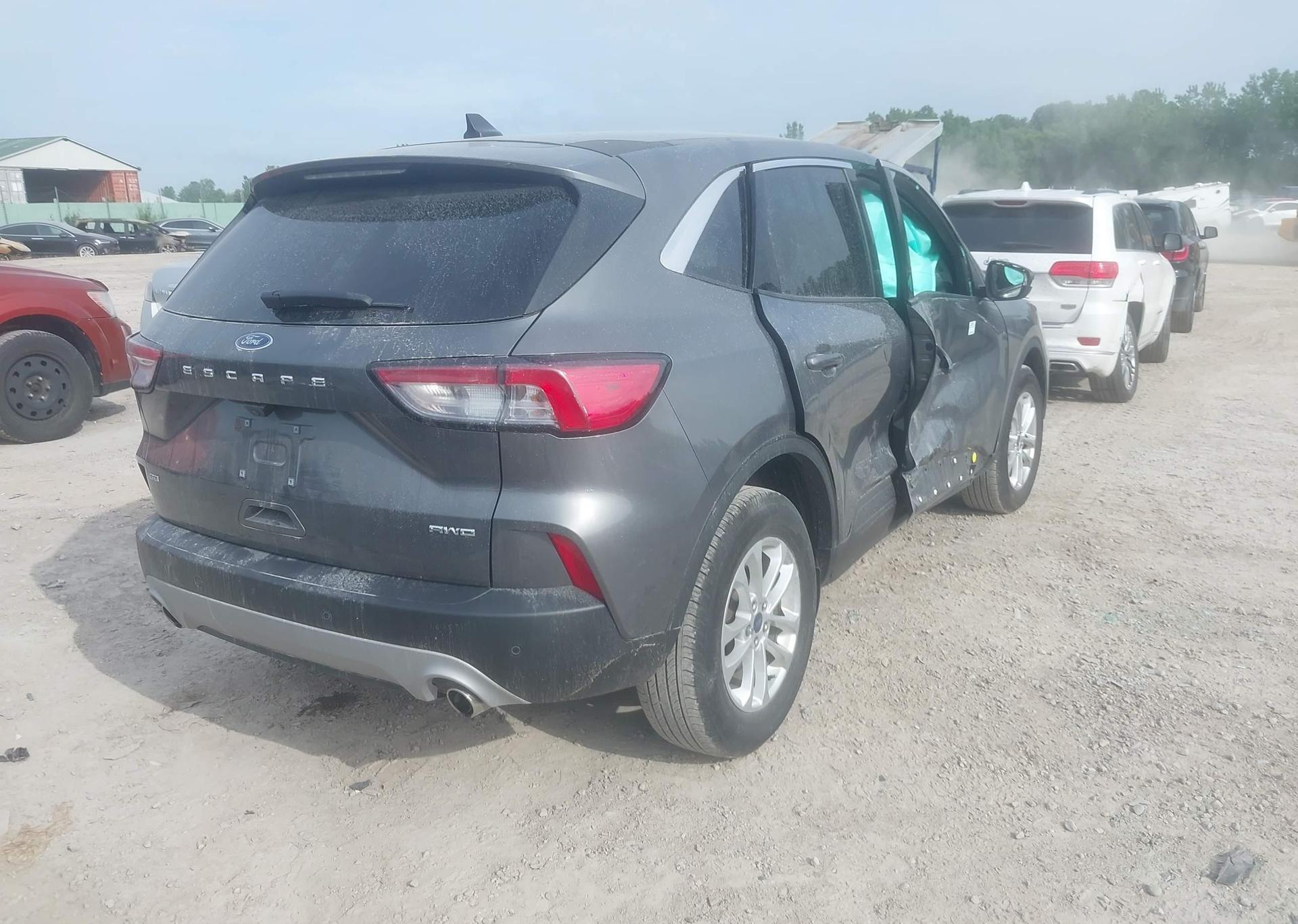 2022 FORD ESCAPE SE