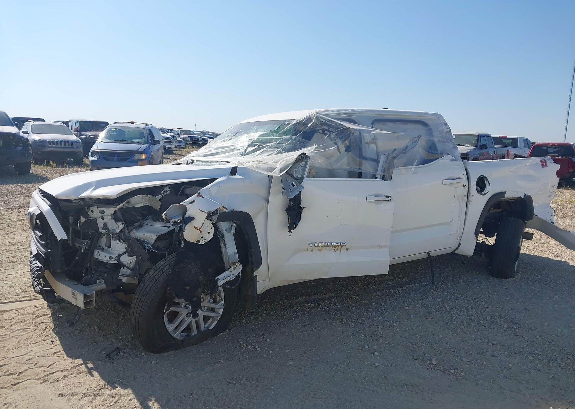 2024 TOYOTA TUNDRA CREWMAX SR