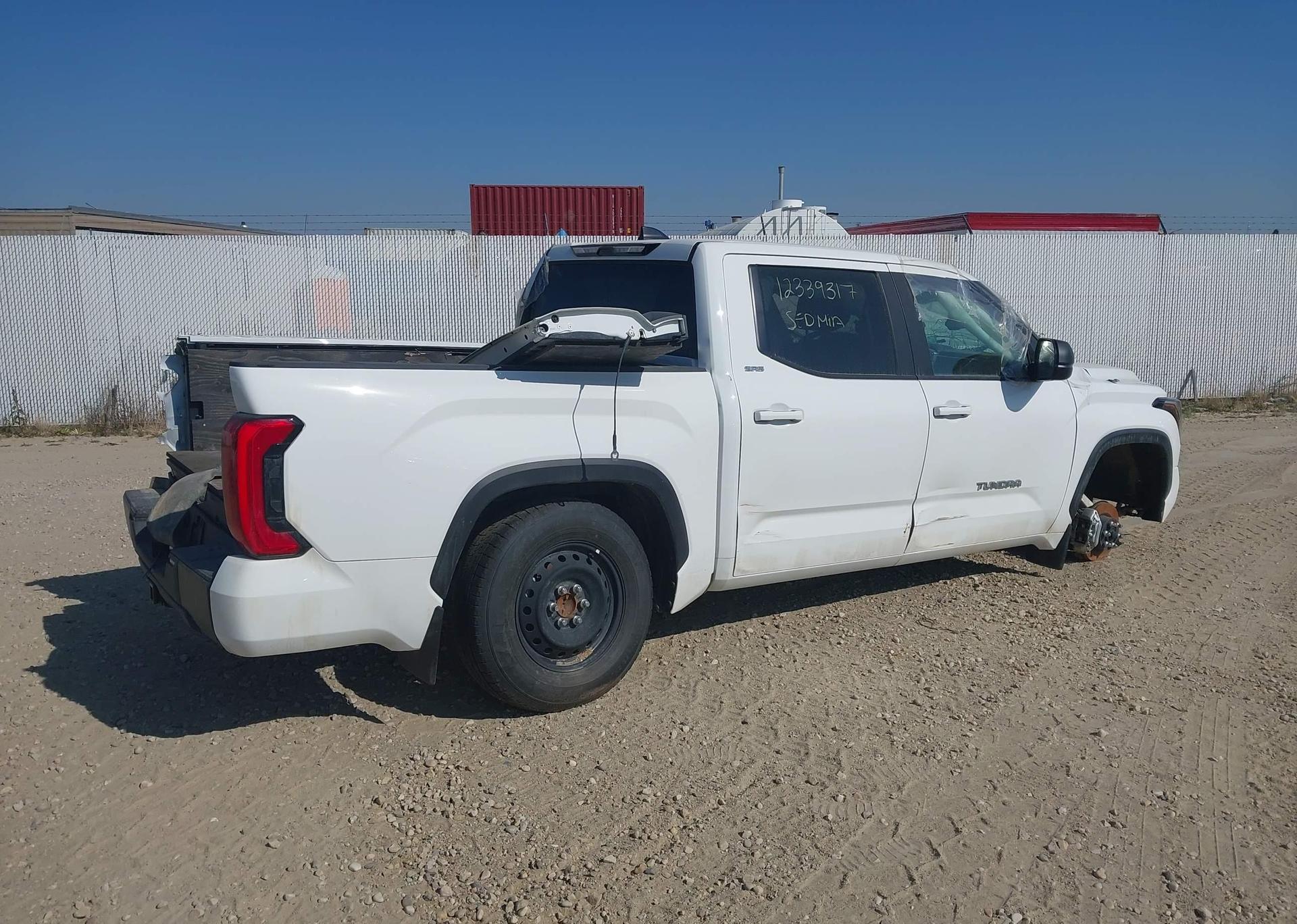 2024 TOYOTA TUNDRA CREWMAX SR