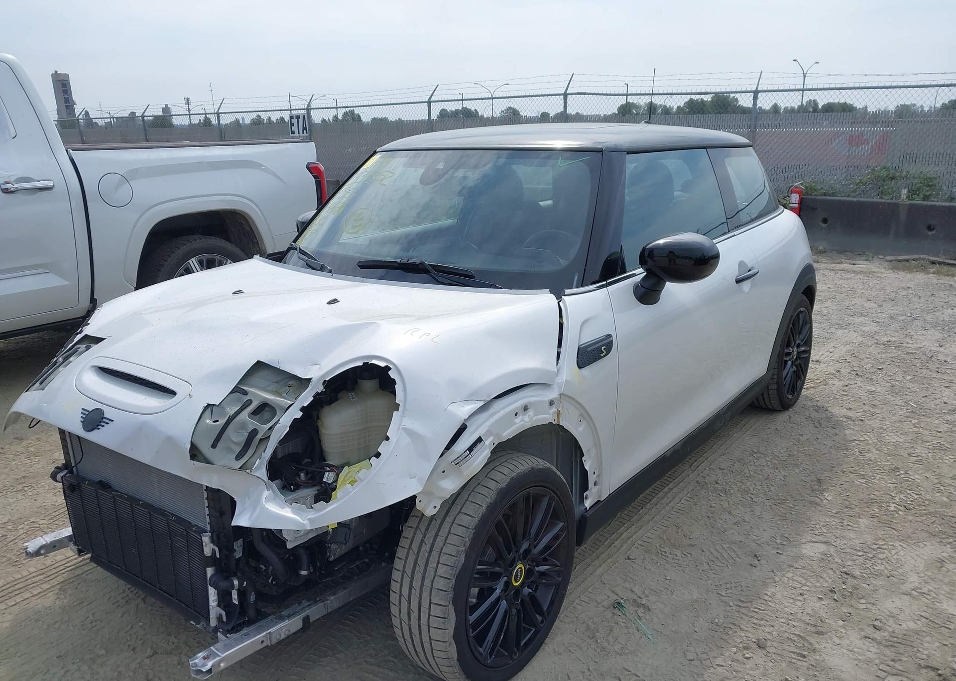 2024 MINI SE 3 DOOR COOPER