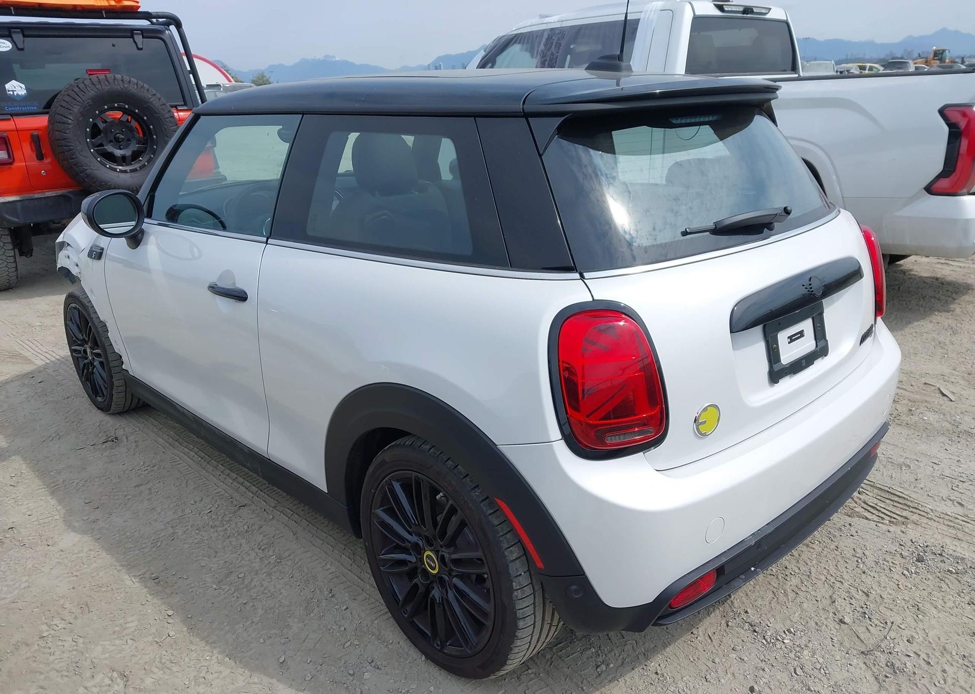 2024 MINI SE 3 DOOR COOPER