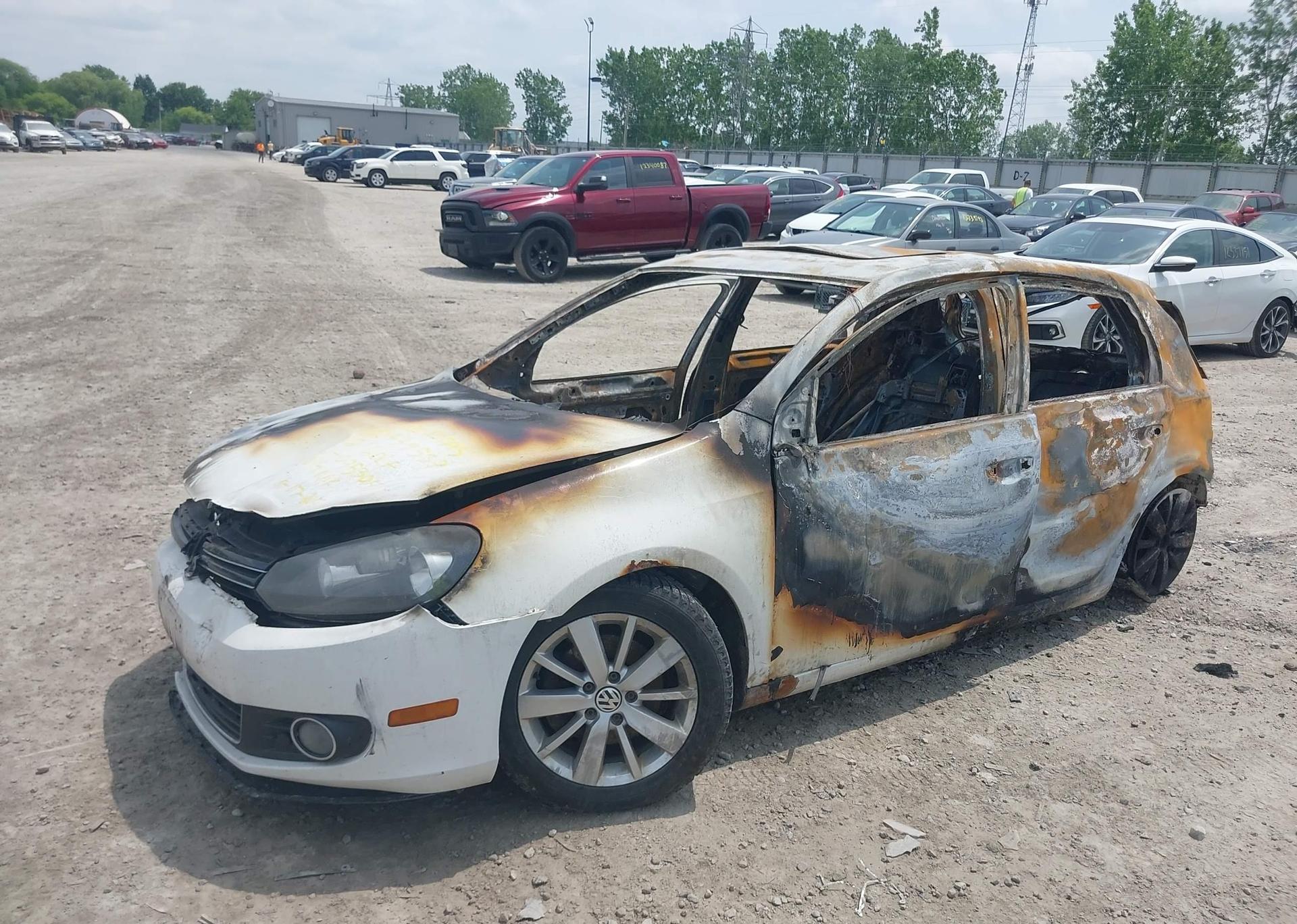2012 VOLKSWAGEN GOLF