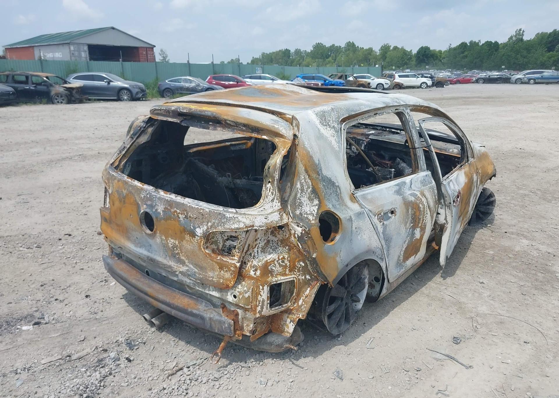 2012 VOLKSWAGEN GOLF