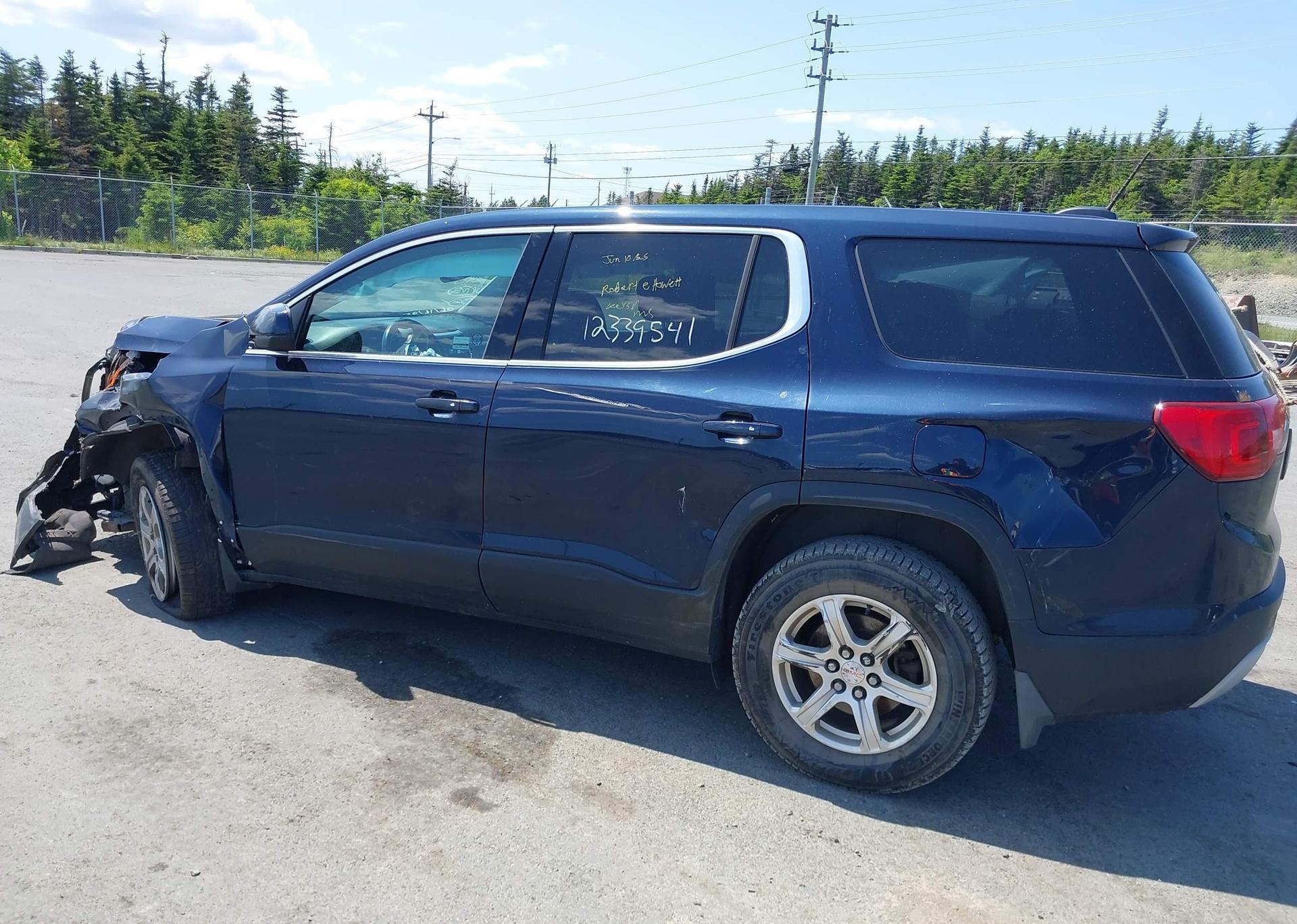 2017 GMC ACADIA SLE