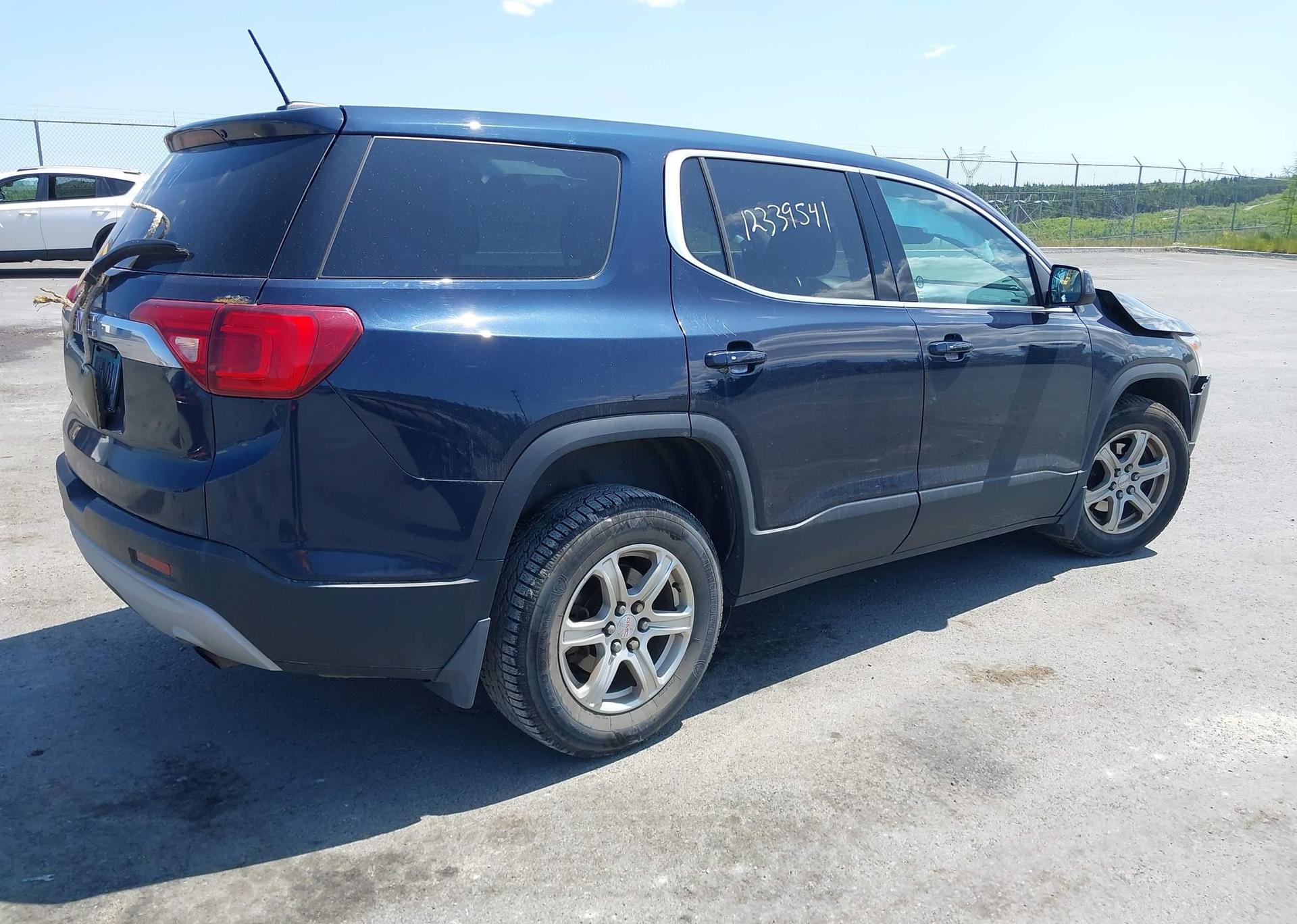 2017 GMC ACADIA SLE