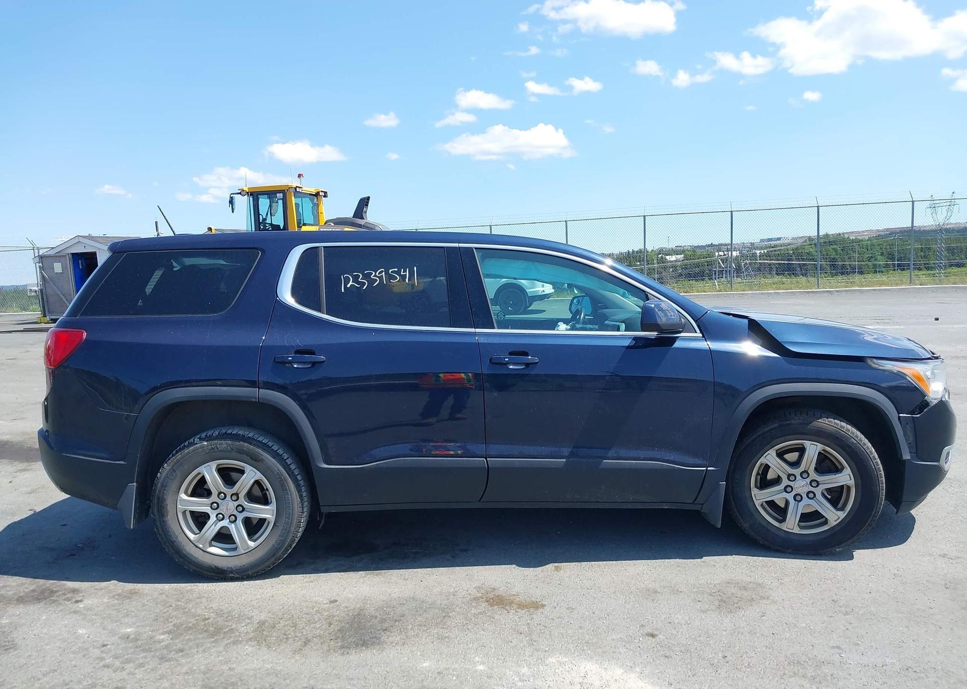 2017 GMC ACADIA SLE