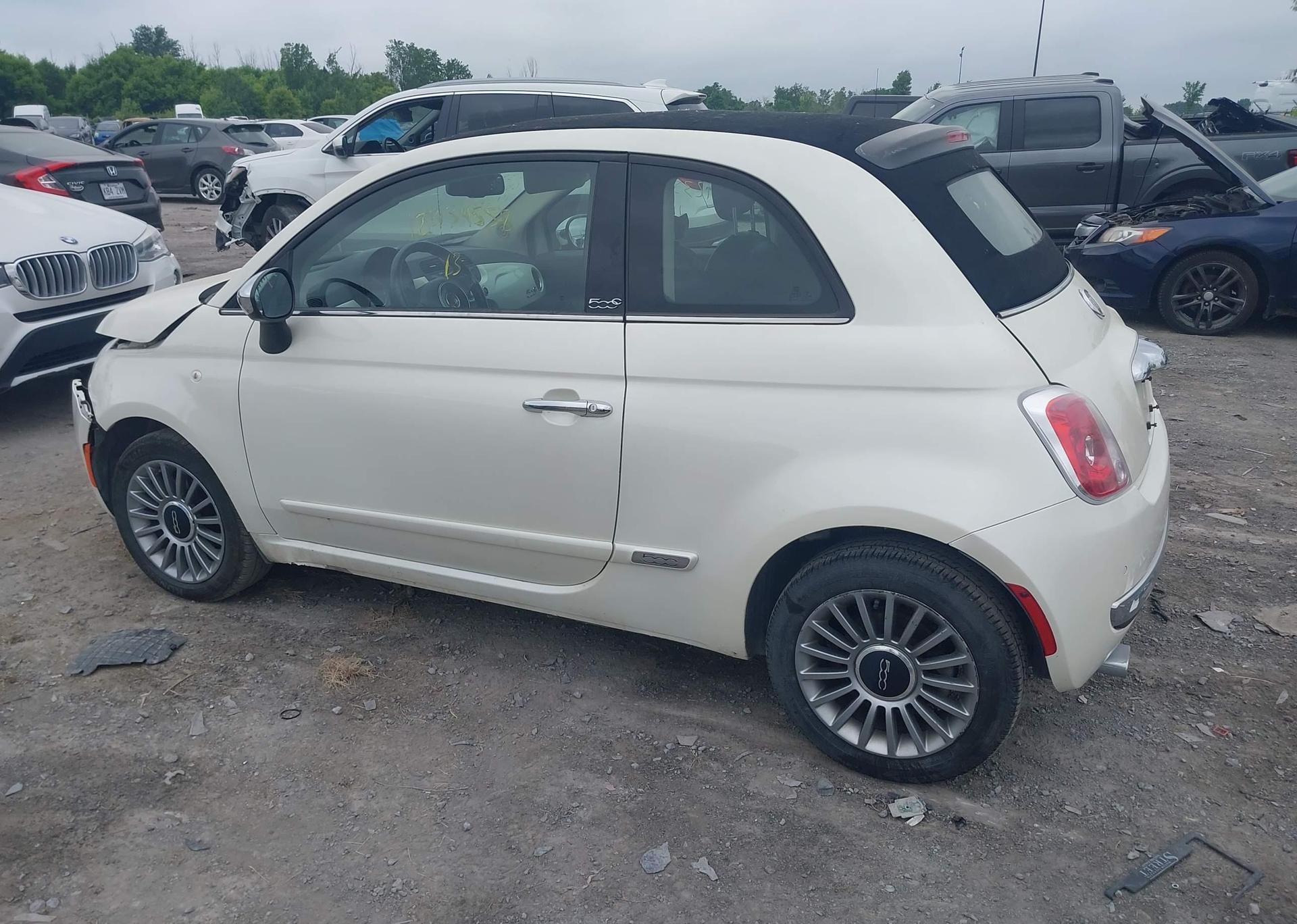 2013 FIAT 500C LOUNGE