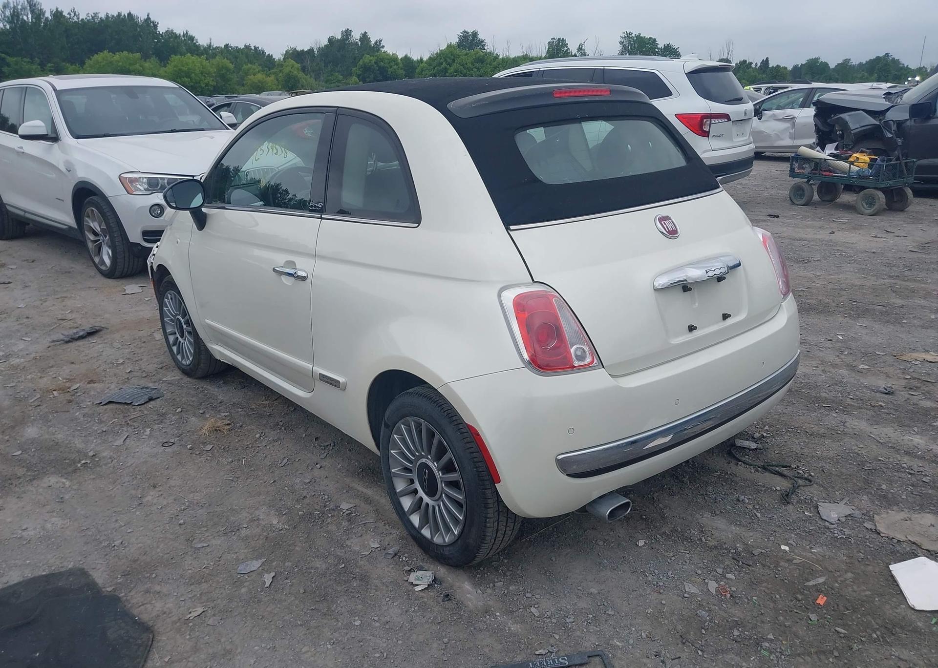 2013 FIAT 500C LOUNGE