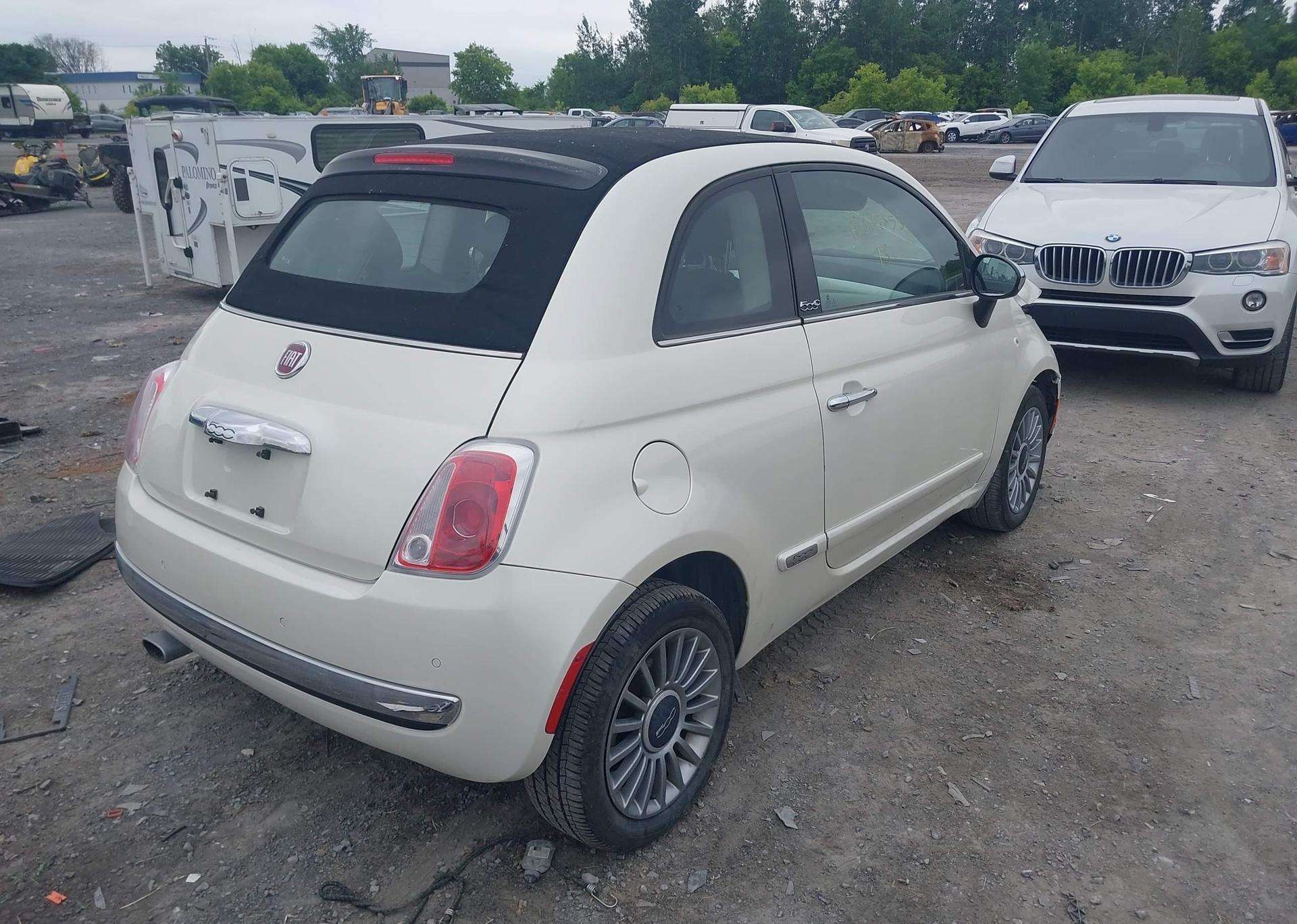2013 FIAT 500C LOUNGE
